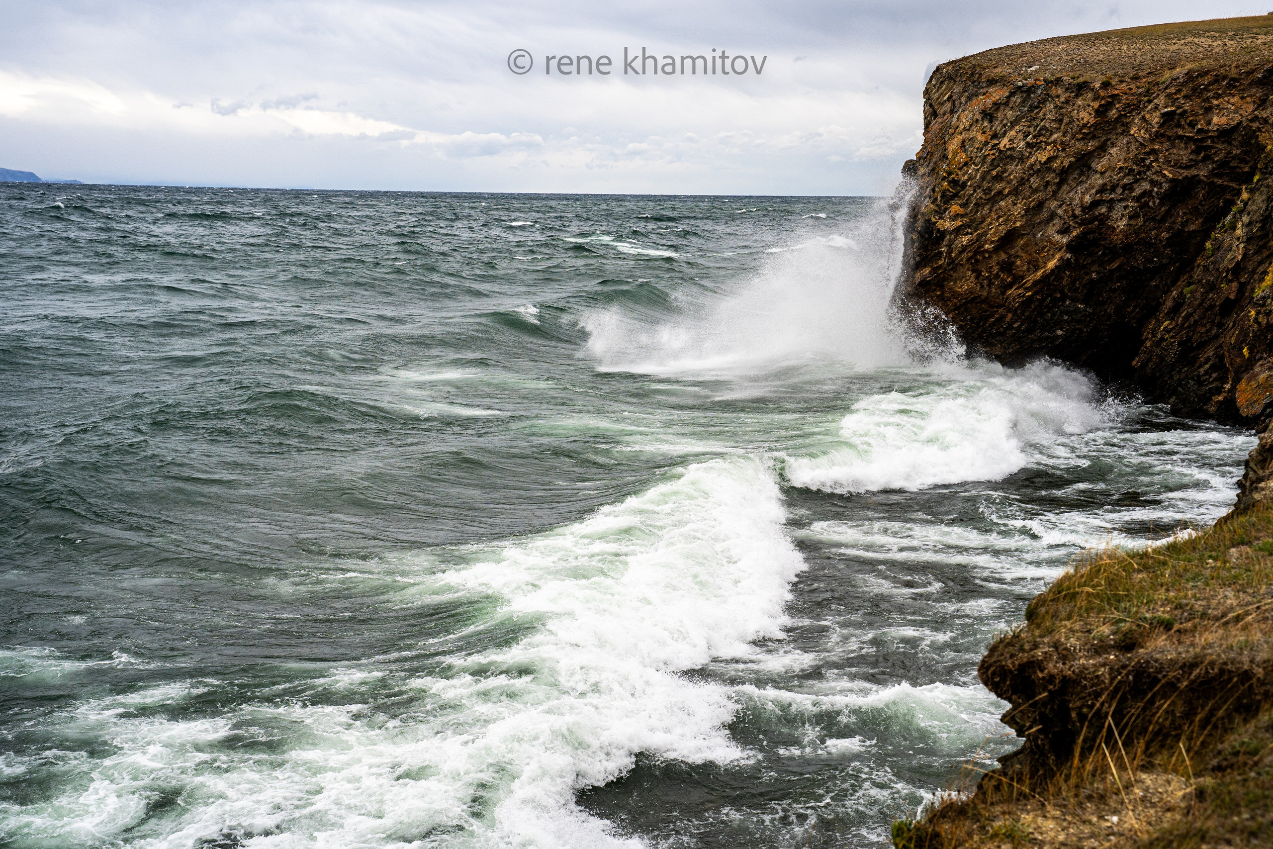 Байкальский шторм 29.09.2026. Pictures of Rene Khamitov