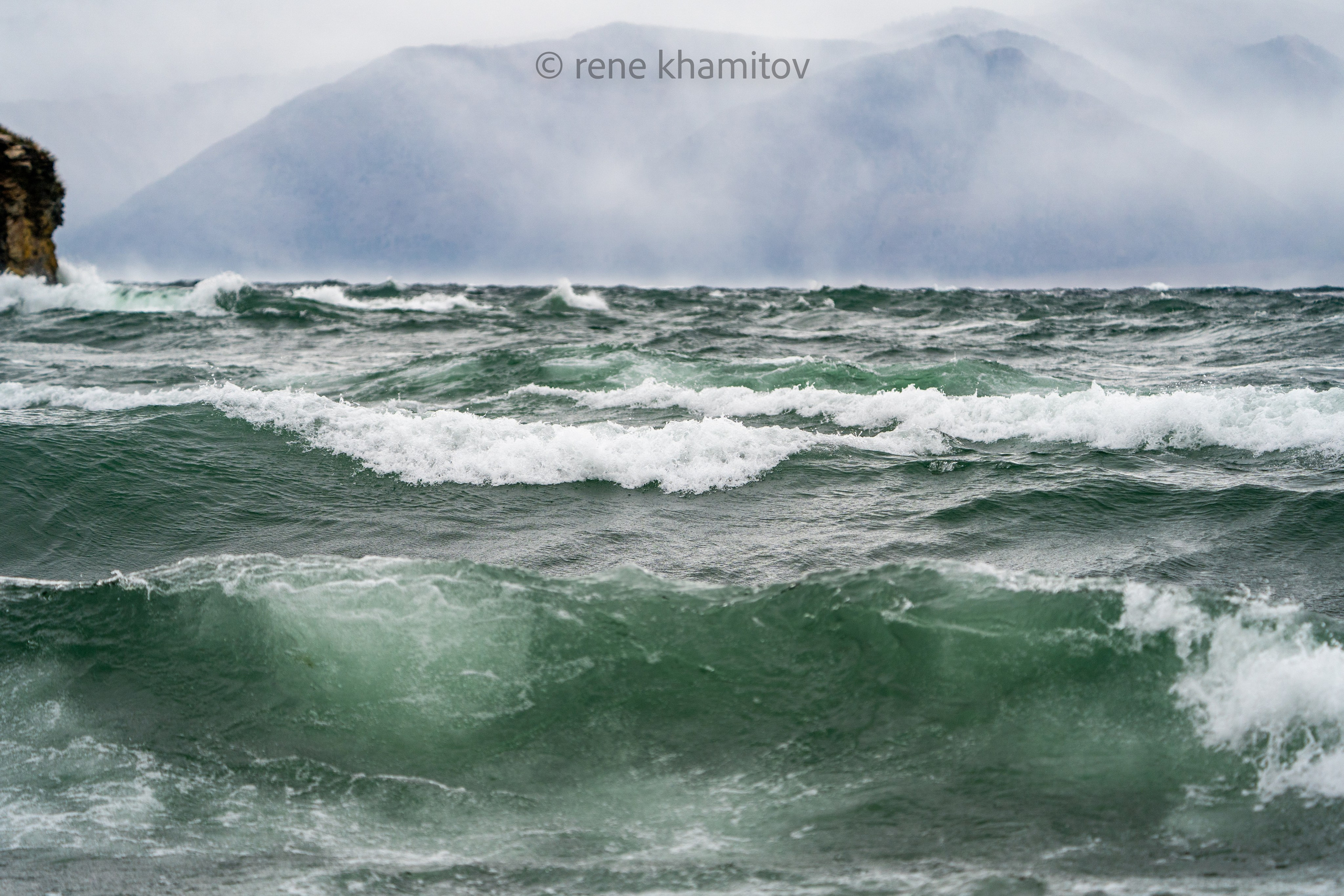 Байкальский шторм 29.09.2026. Pictures of Rene Khamitov