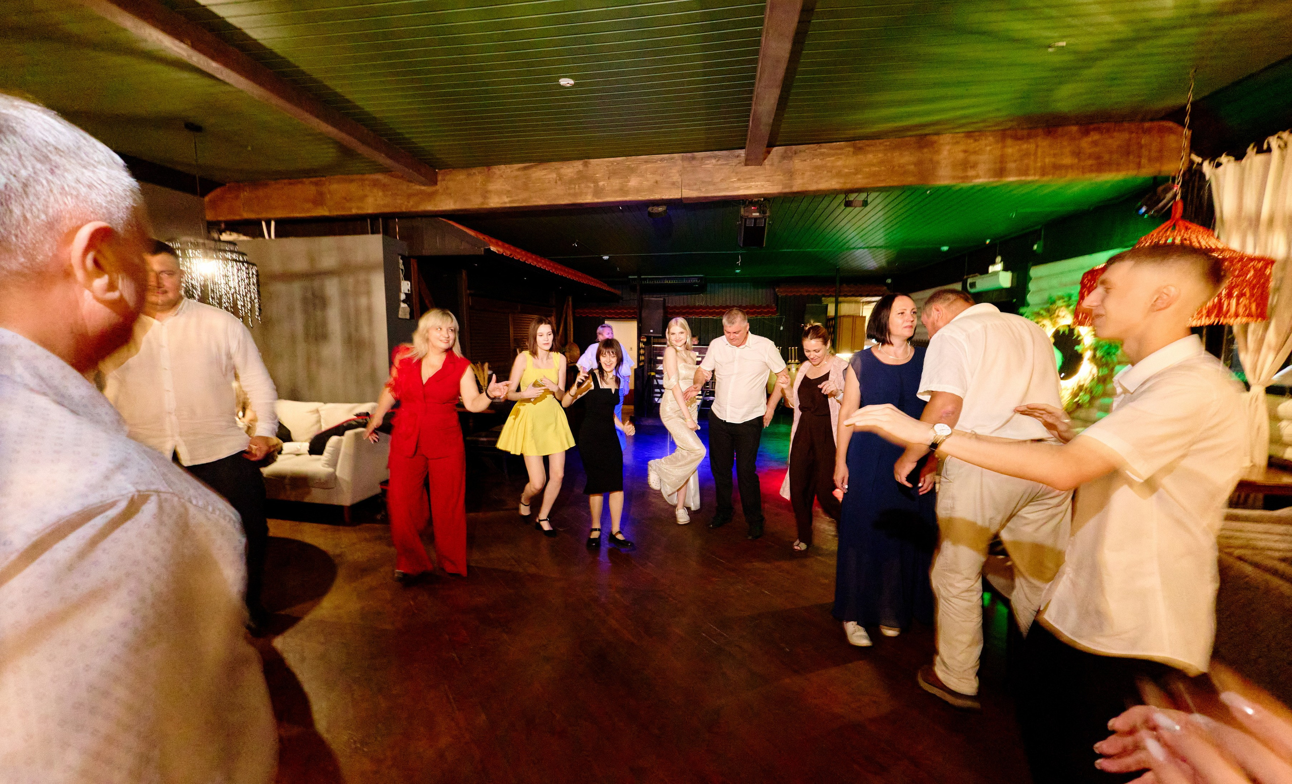 Выпускной 35 Сош. Фотограф Выпускные альбомы Таганрог Сергей Коробченко