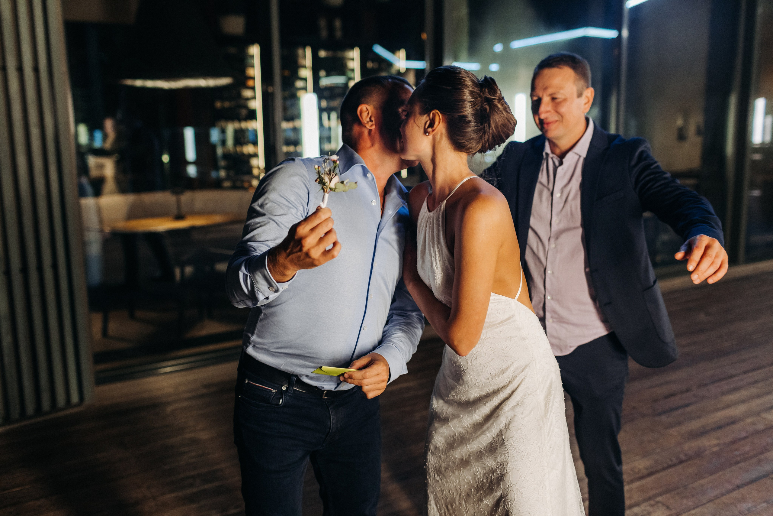 Кирилл и Олеся (Санкт-Петербург, Россия). Destination wedding photographer Peter Letu