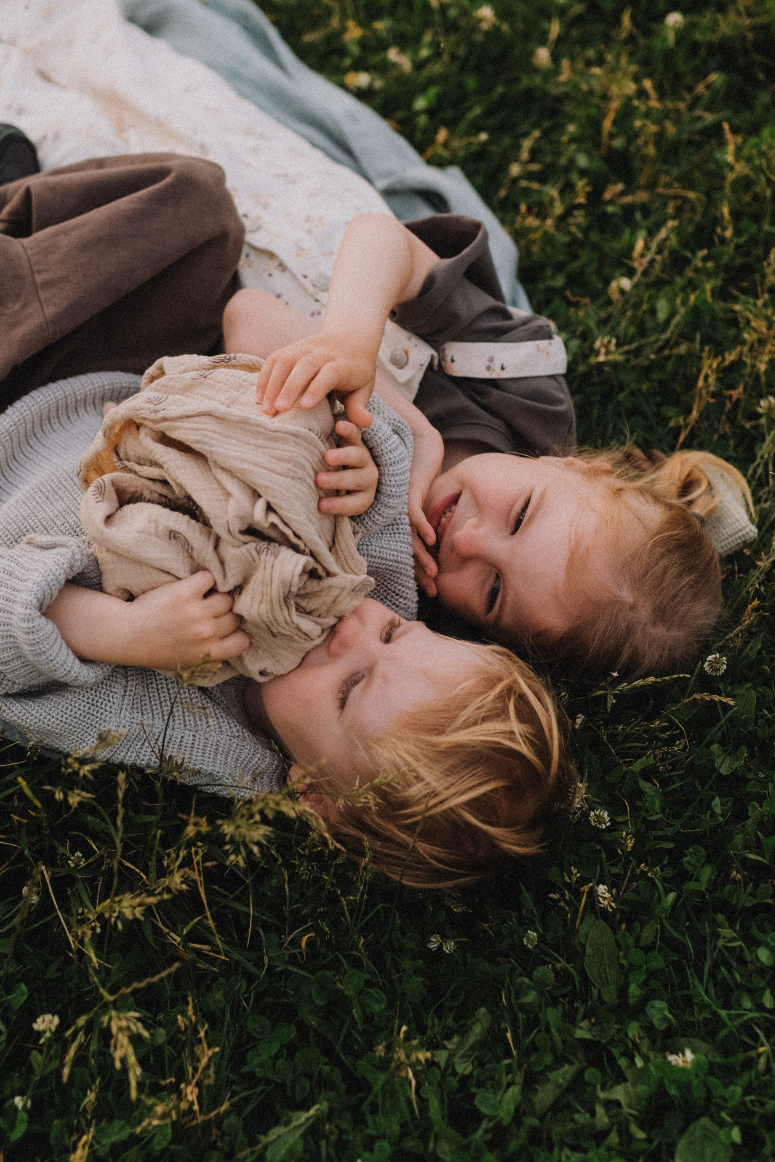 Семя Есении и Эмилии. Семейный фотограф Москва