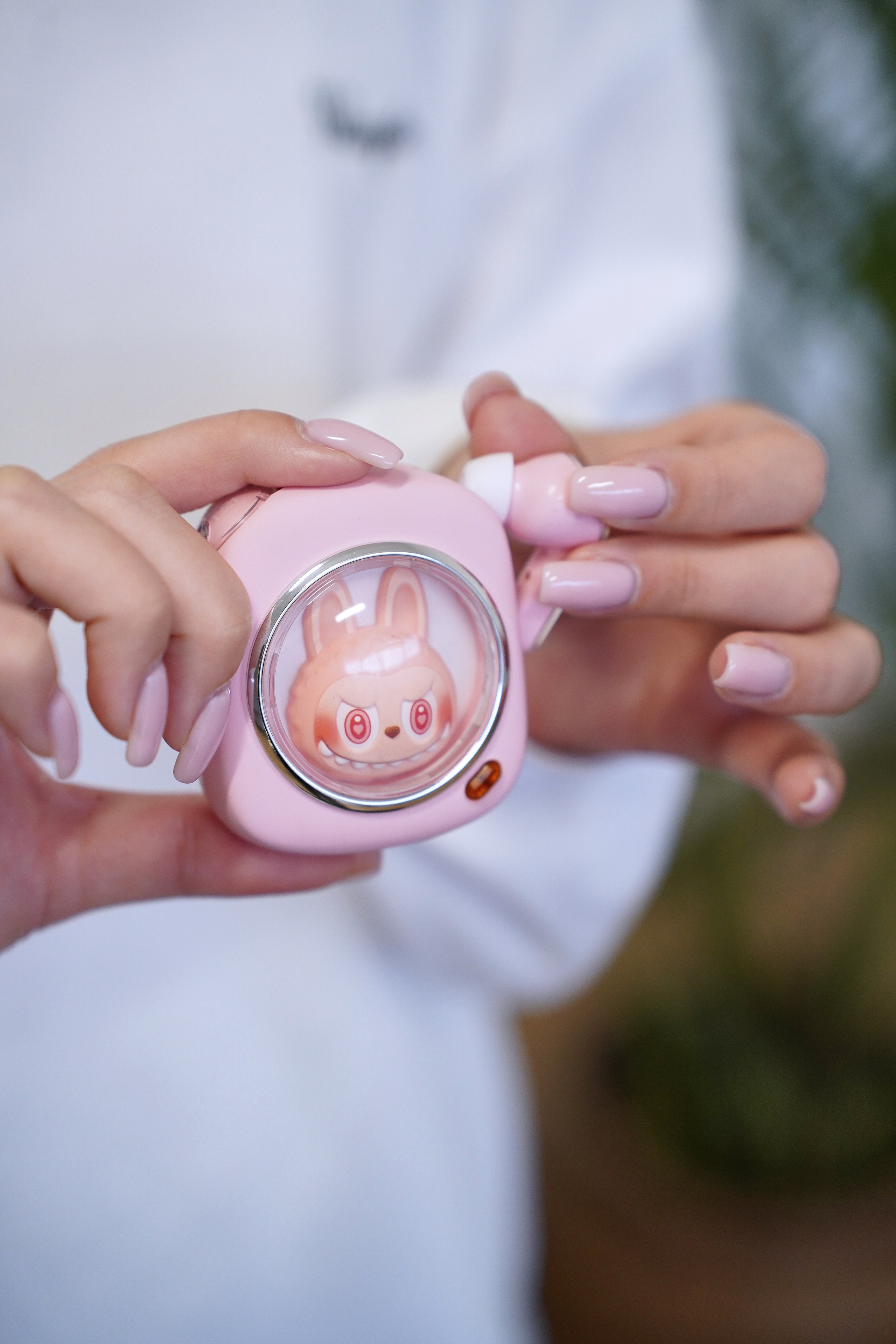 Наушники в интерьере. Фотограф