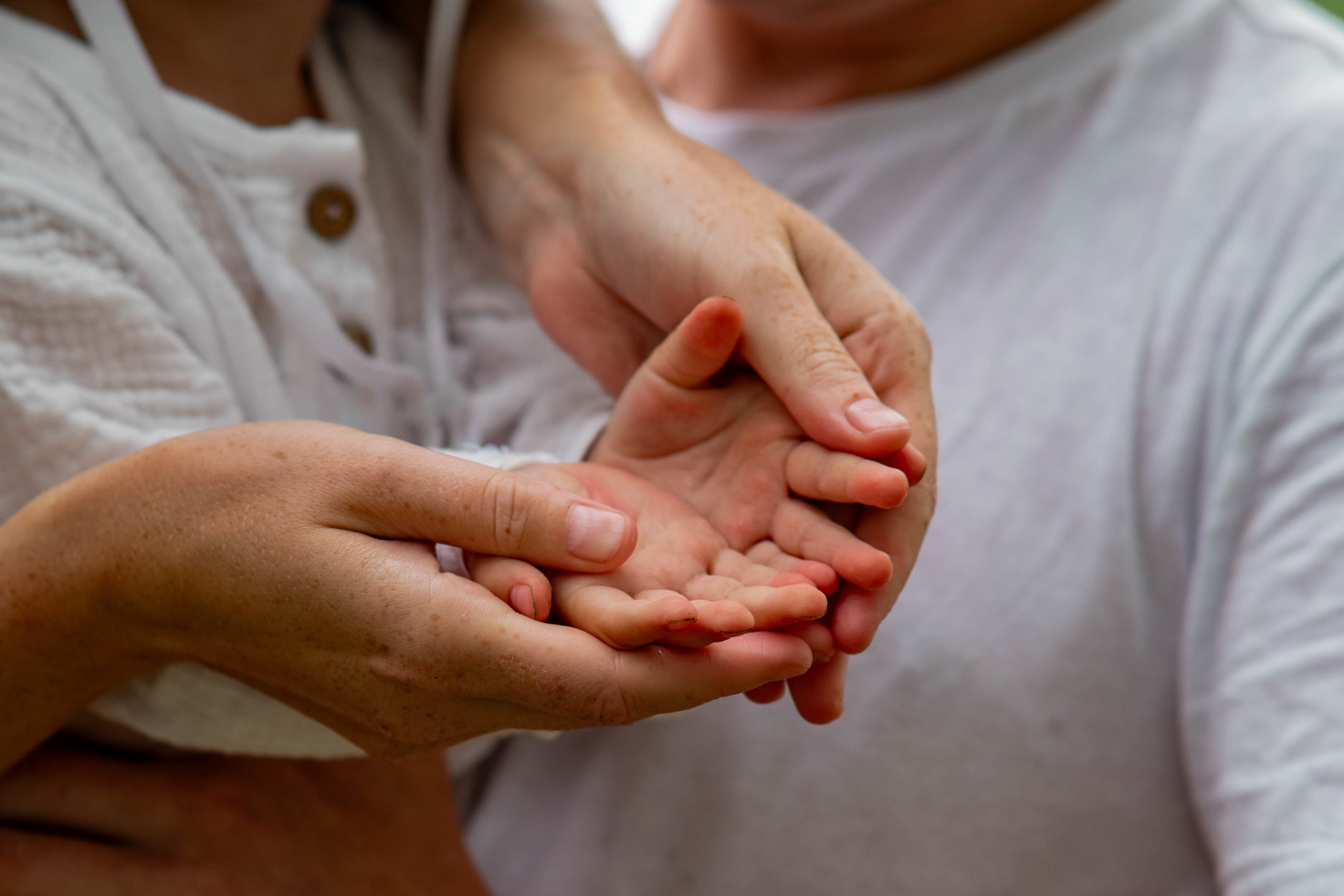 Молодая семья в лесной зоне. Семейный и свадебный фотограф в Абакане Юлия Су