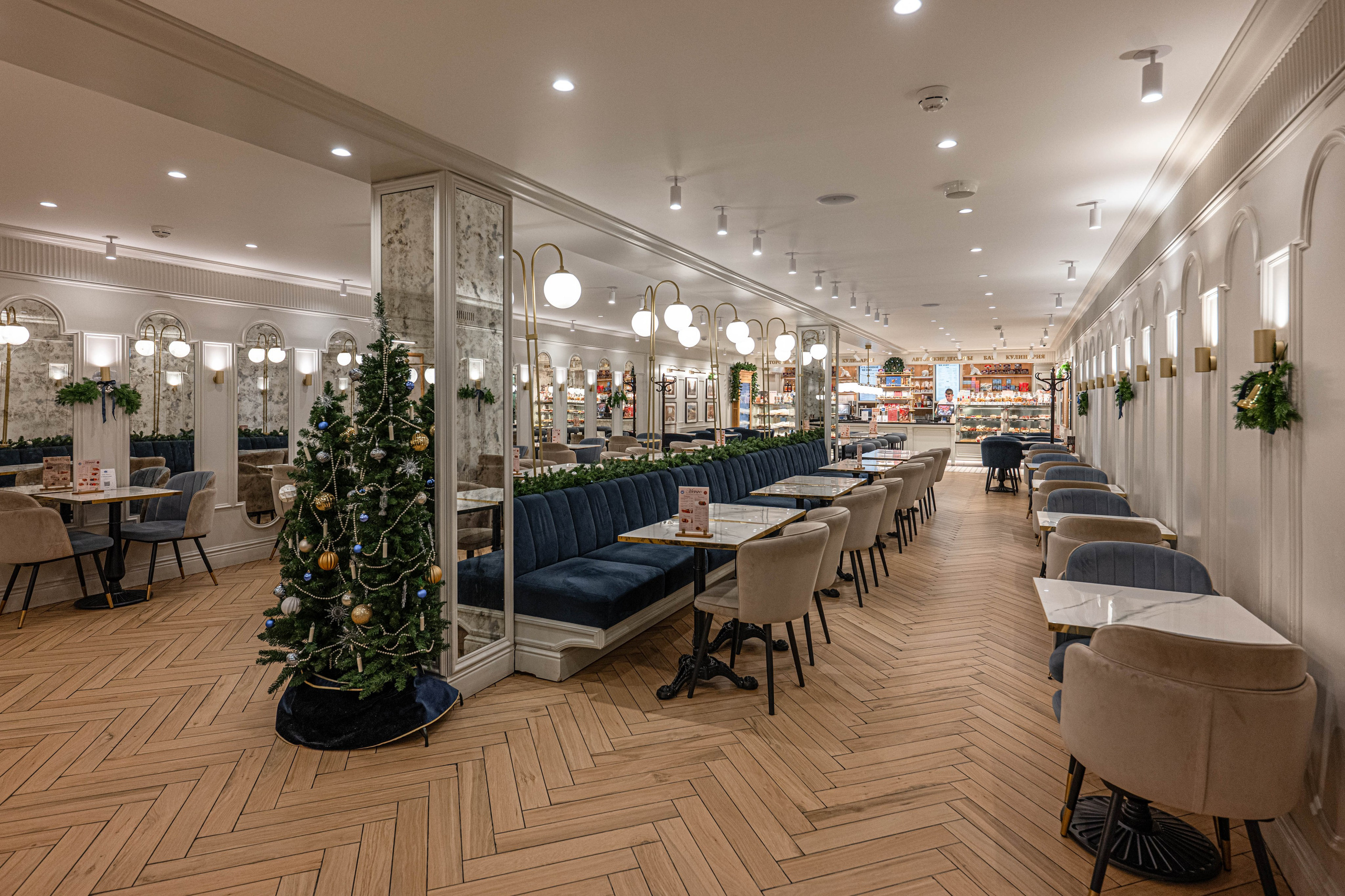 Фотосъемка освещения Maytoni в кафе Север. Интерьерный и репортажный фотограф в Санкт-Петербурге