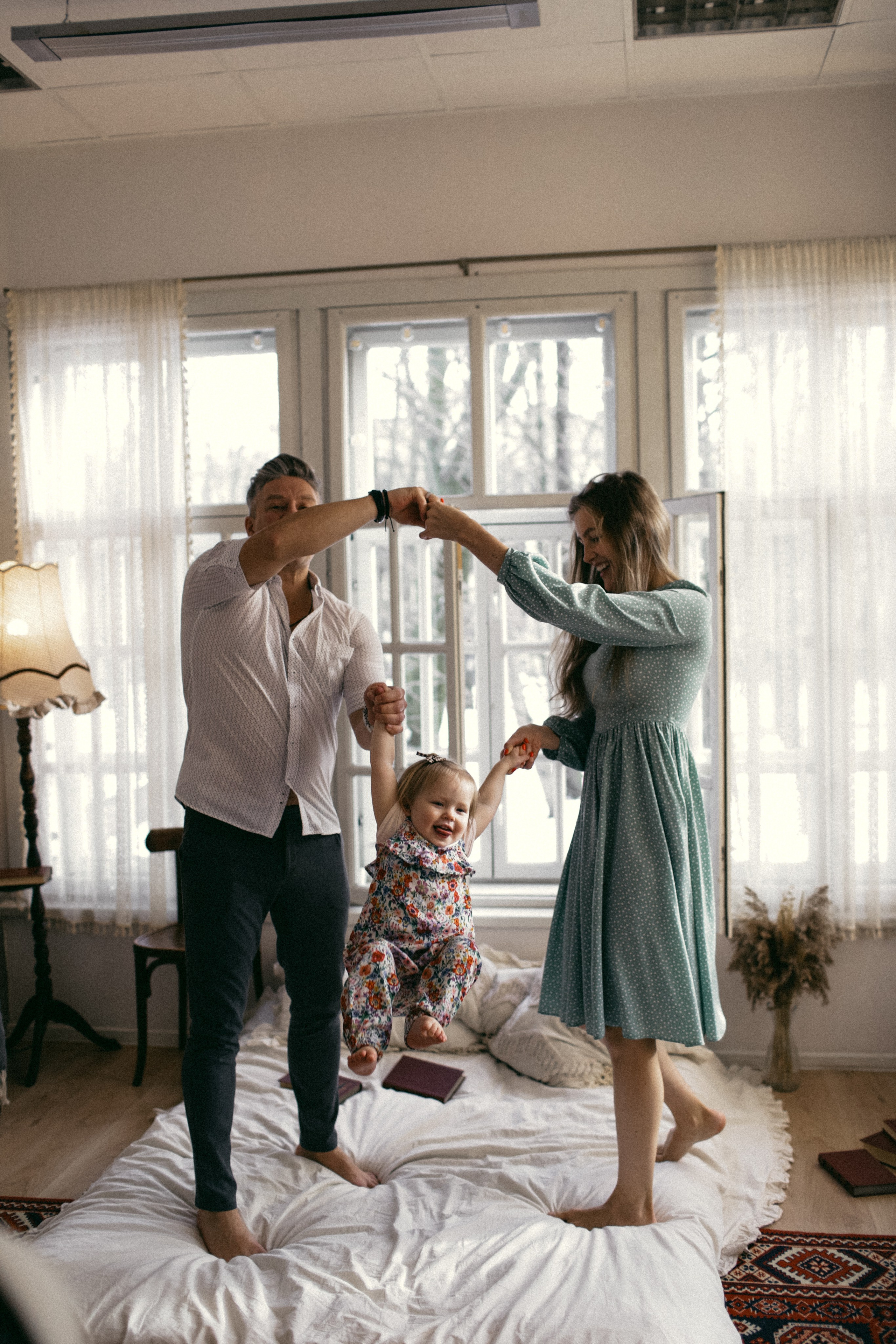 Миша, Катя, Лера. Главная