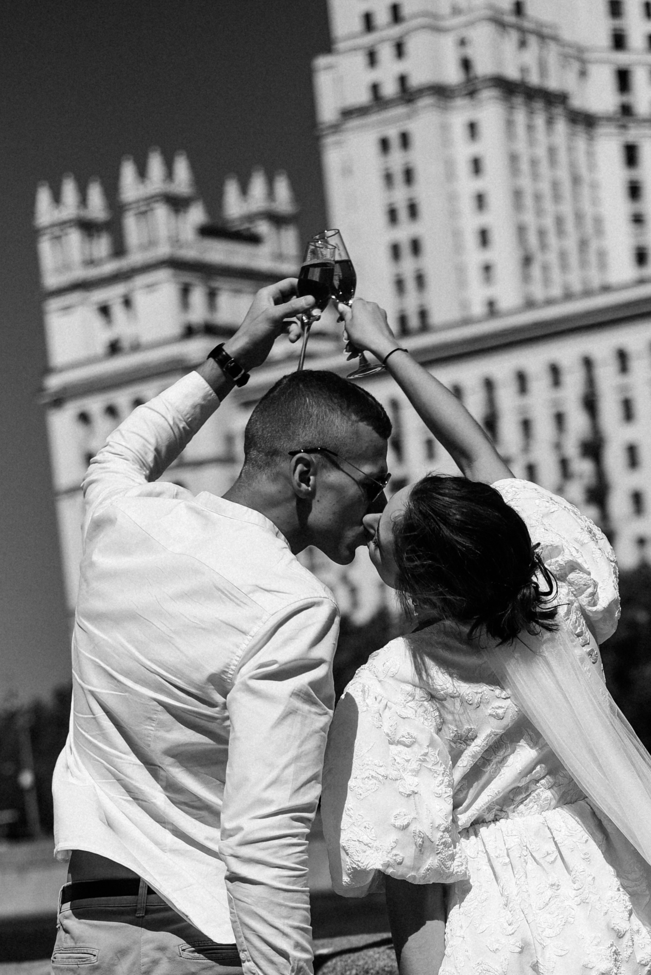 Андрей и Дарья ЗАГС № 4 Свадебная прогулка по городу. Фотограф Лола Волна, город Москва