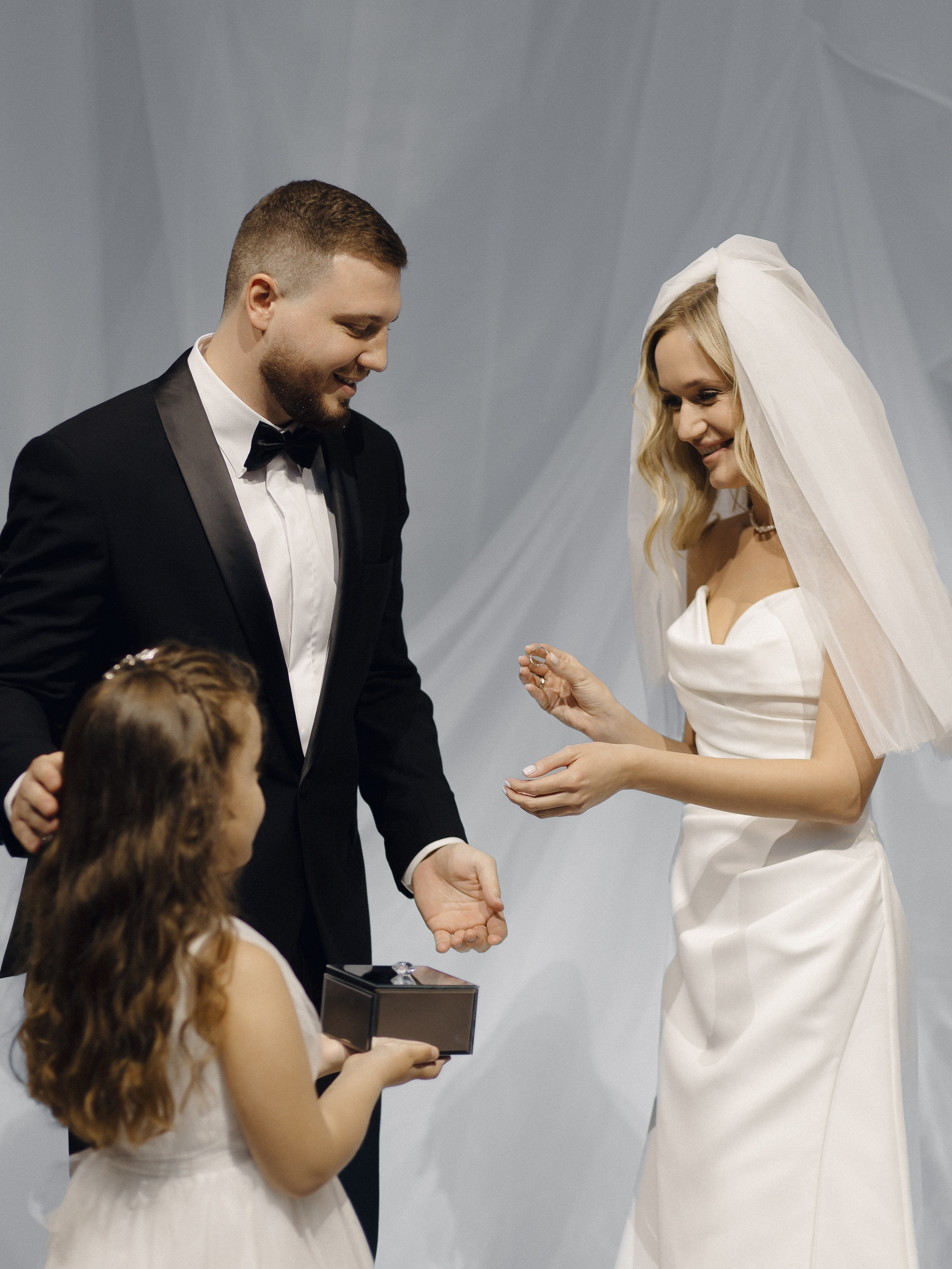 ПОЛИНА И ГЛЕБ, ПАРК СИТИ. Свадебный и индивидуальный фотограф в Челябинске Евгения Негодяева