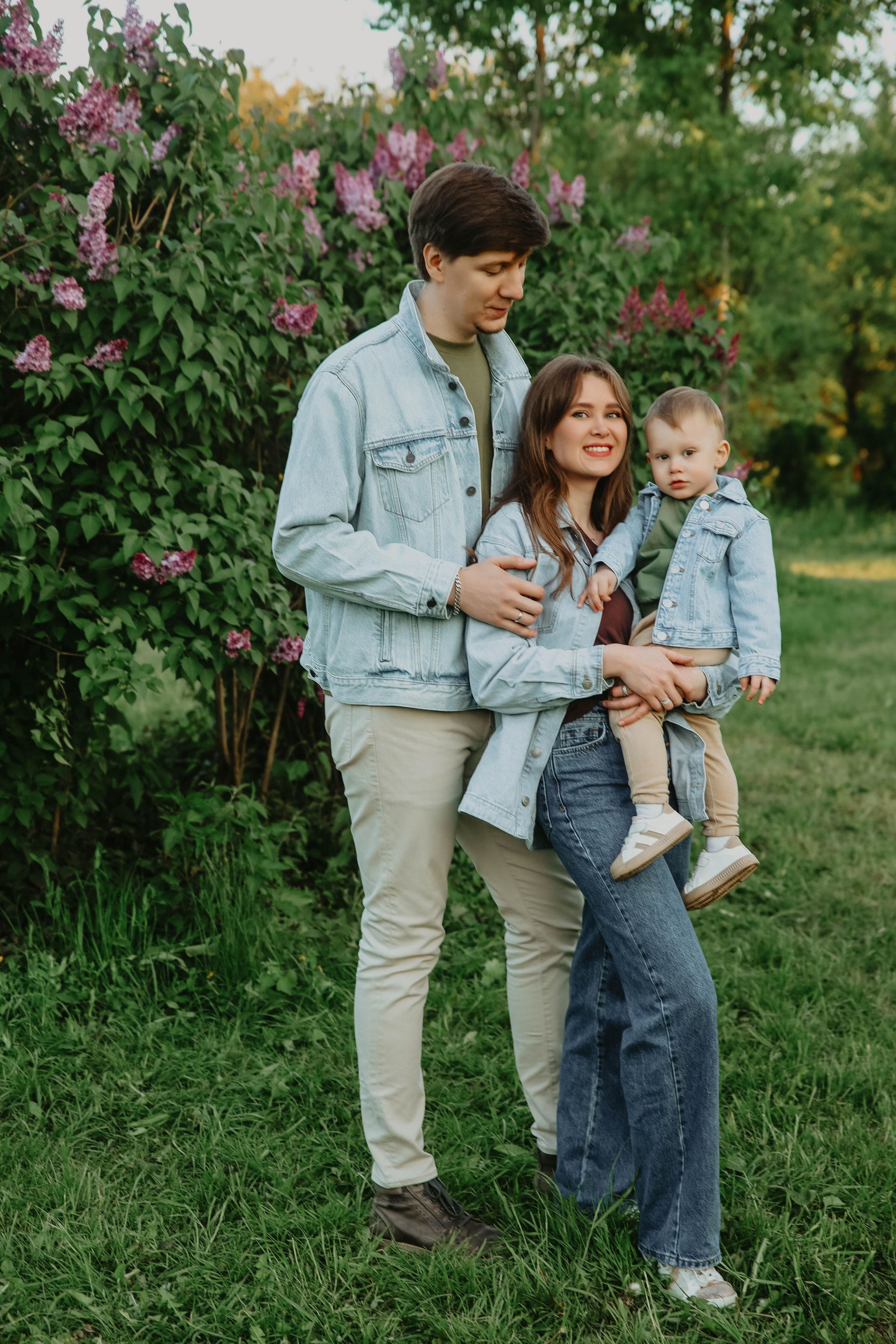 Семейная фотосессия с детьми в парке Коломенское. Свадебный и семейный фотограф в Москве