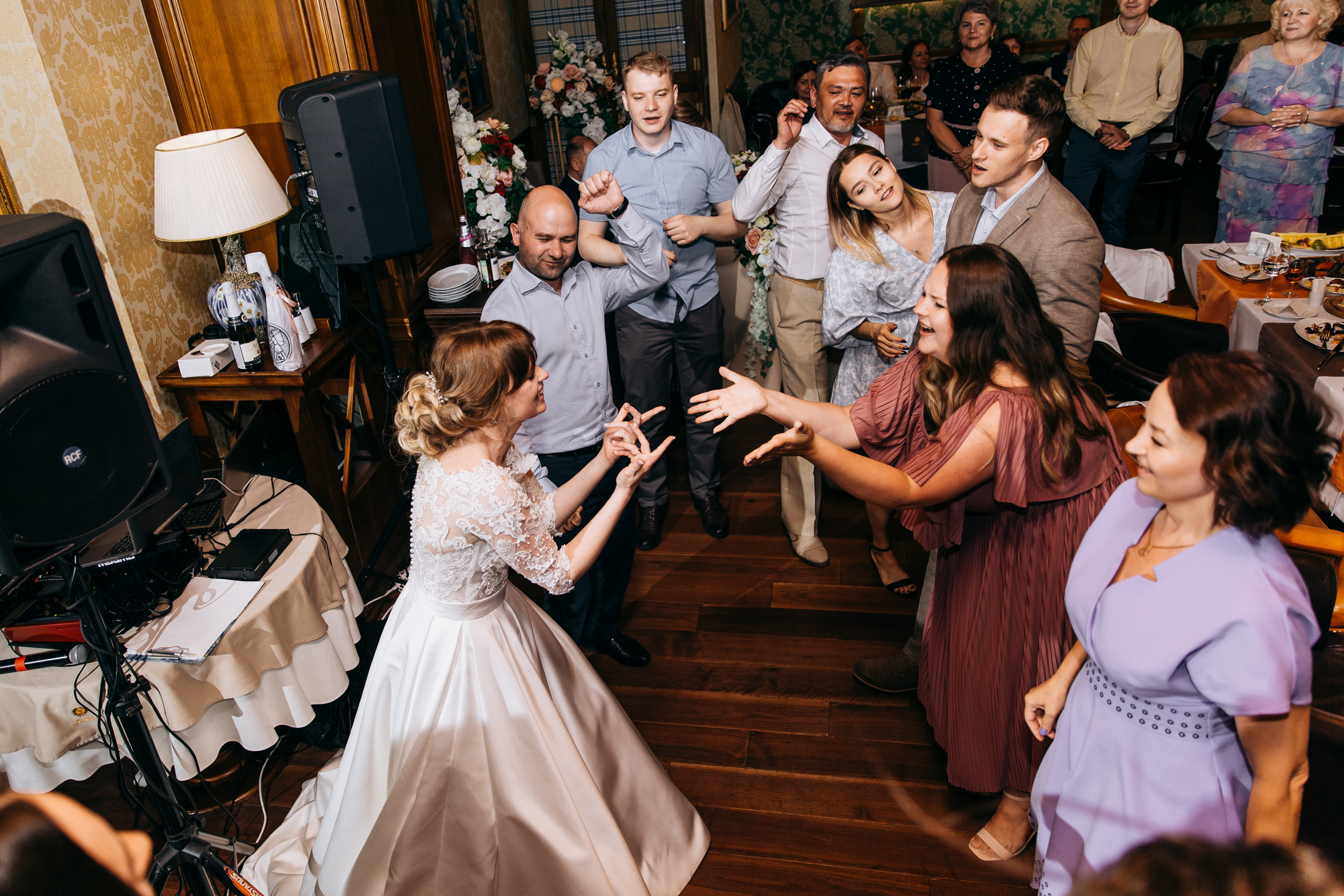 Максим+Зоя. Свадебный и семейный фотограф в Москве Андрасюк Елена