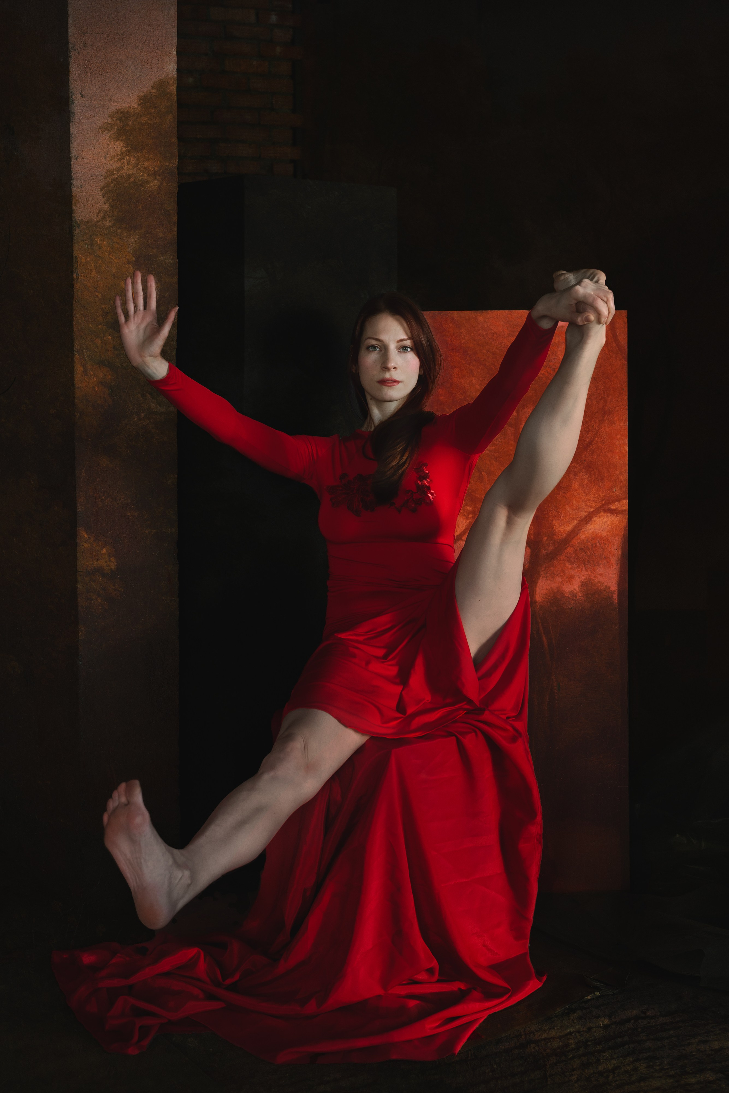 Красный (серия). Файн арт и контент фотограф в Москве Александра Роскина