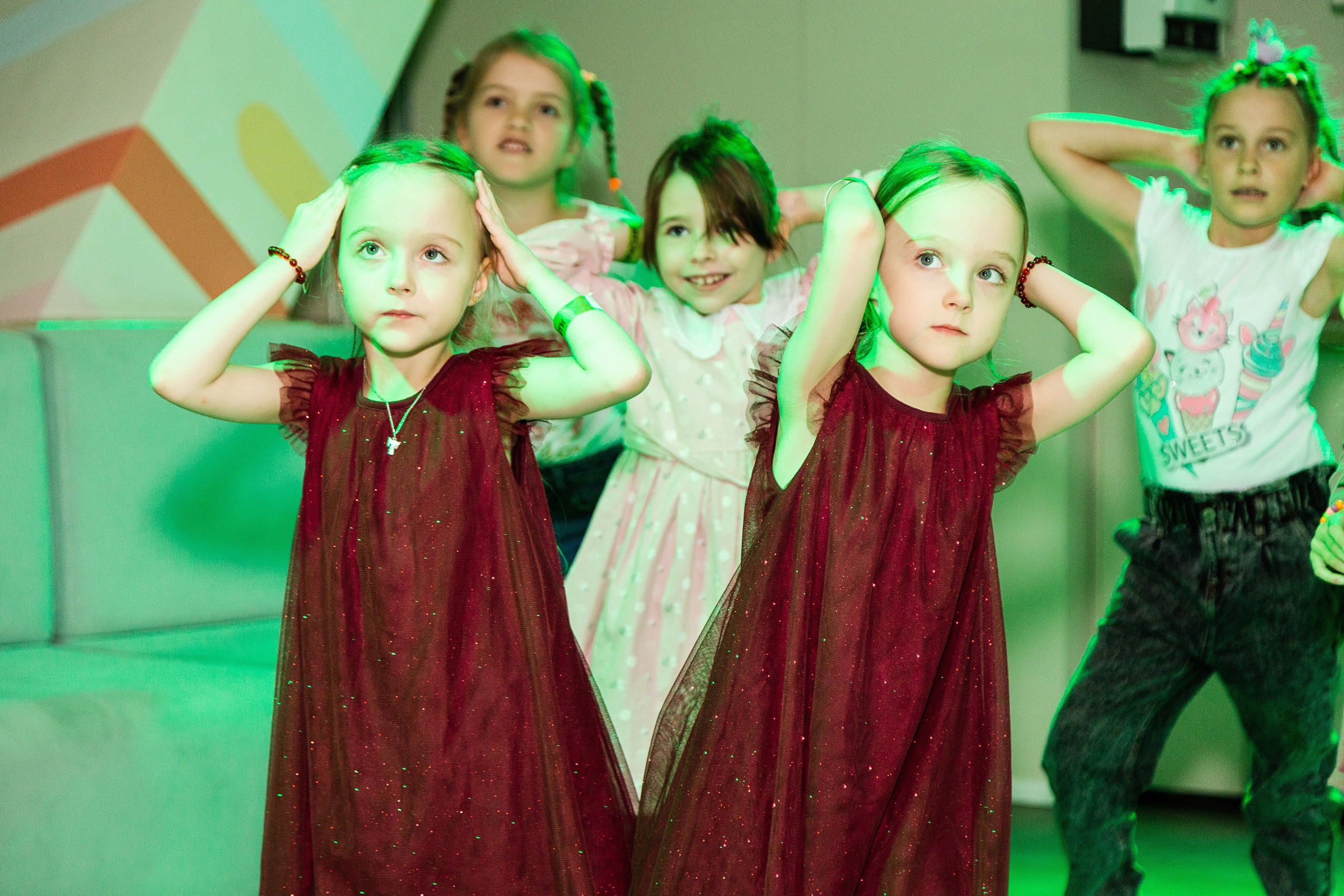 Лиде и Лизе 6 лет. Детский фотограф видеограф в Хабаровске Михаил Орлов