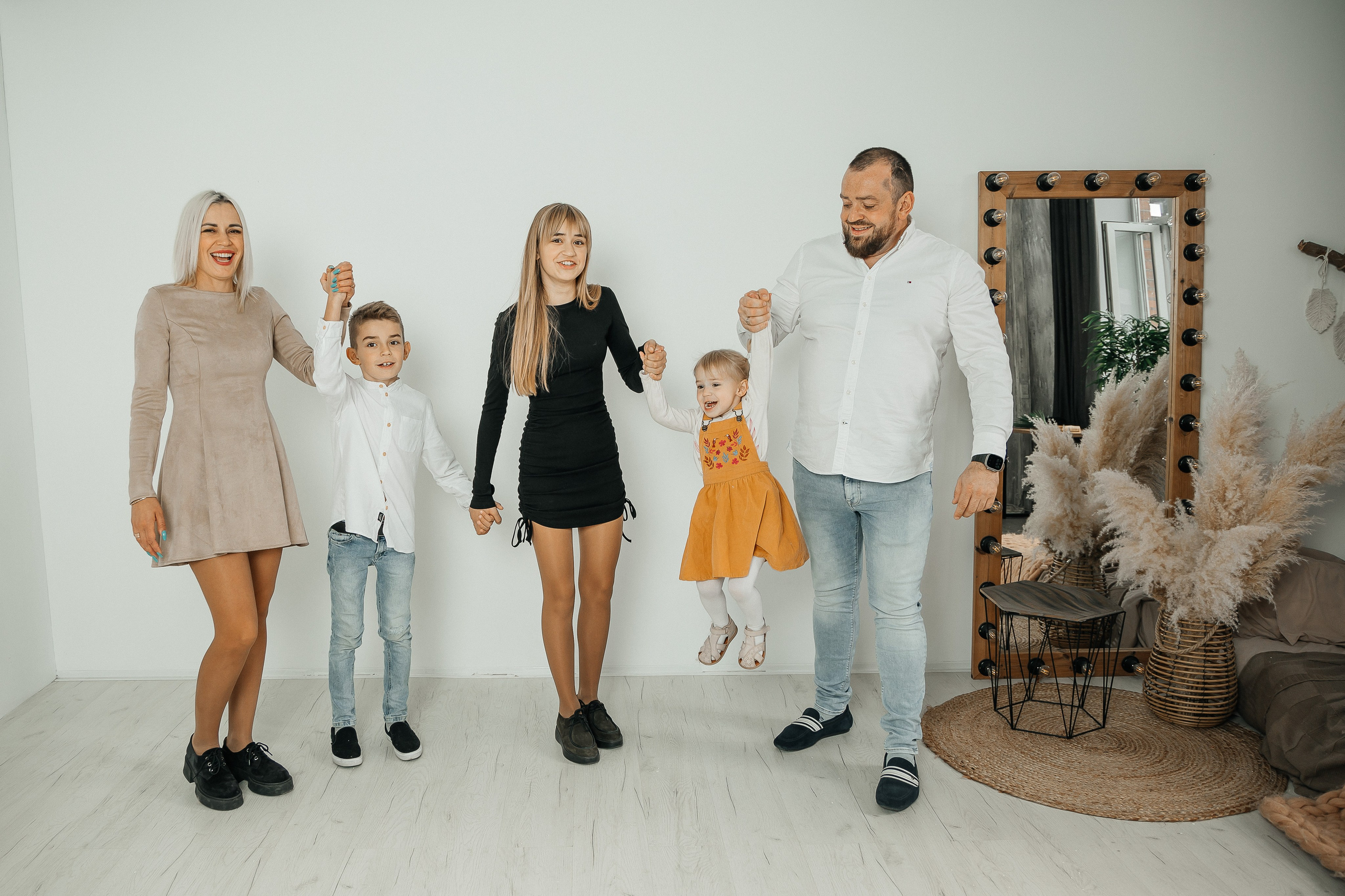 Светлана и Олег с детишками). Семейный и детский фотограф в городе Подолск МО Крылова Ирина