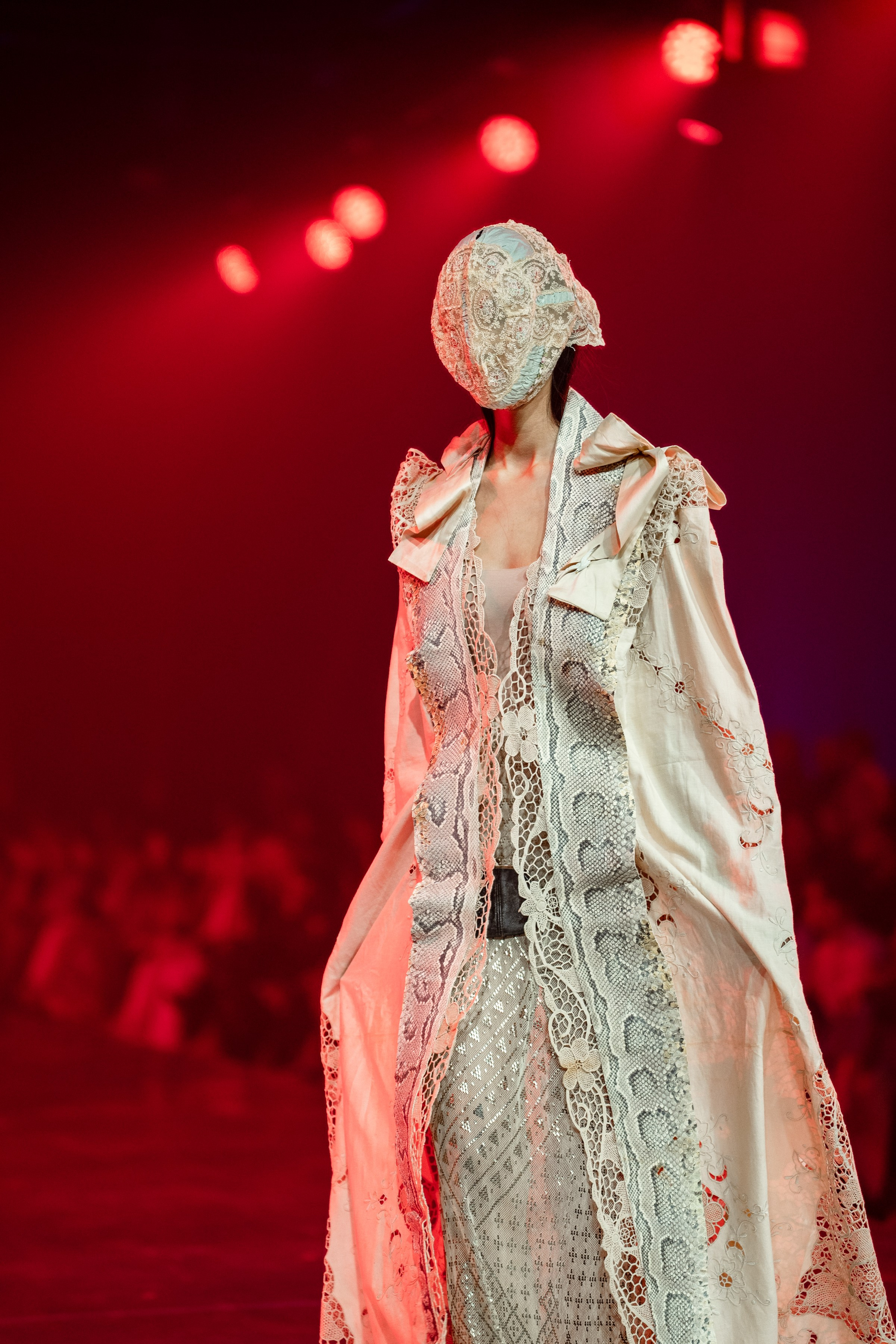 Visa Fashion week Maison Artc. Сайт Алматинского НЮ АРТ, будуар и фэшн фотографа Дениса Карпенко