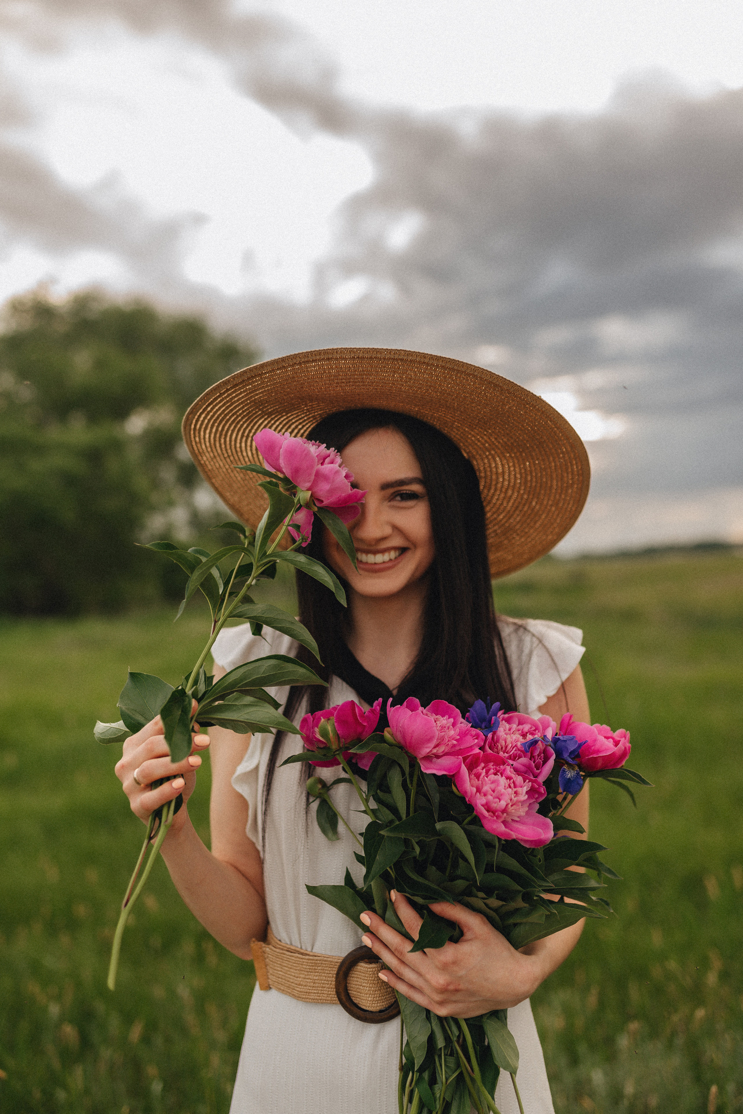 Татьяна | Съемка с пионами. Фотограф Карина Шмулёва. Воронеж и область