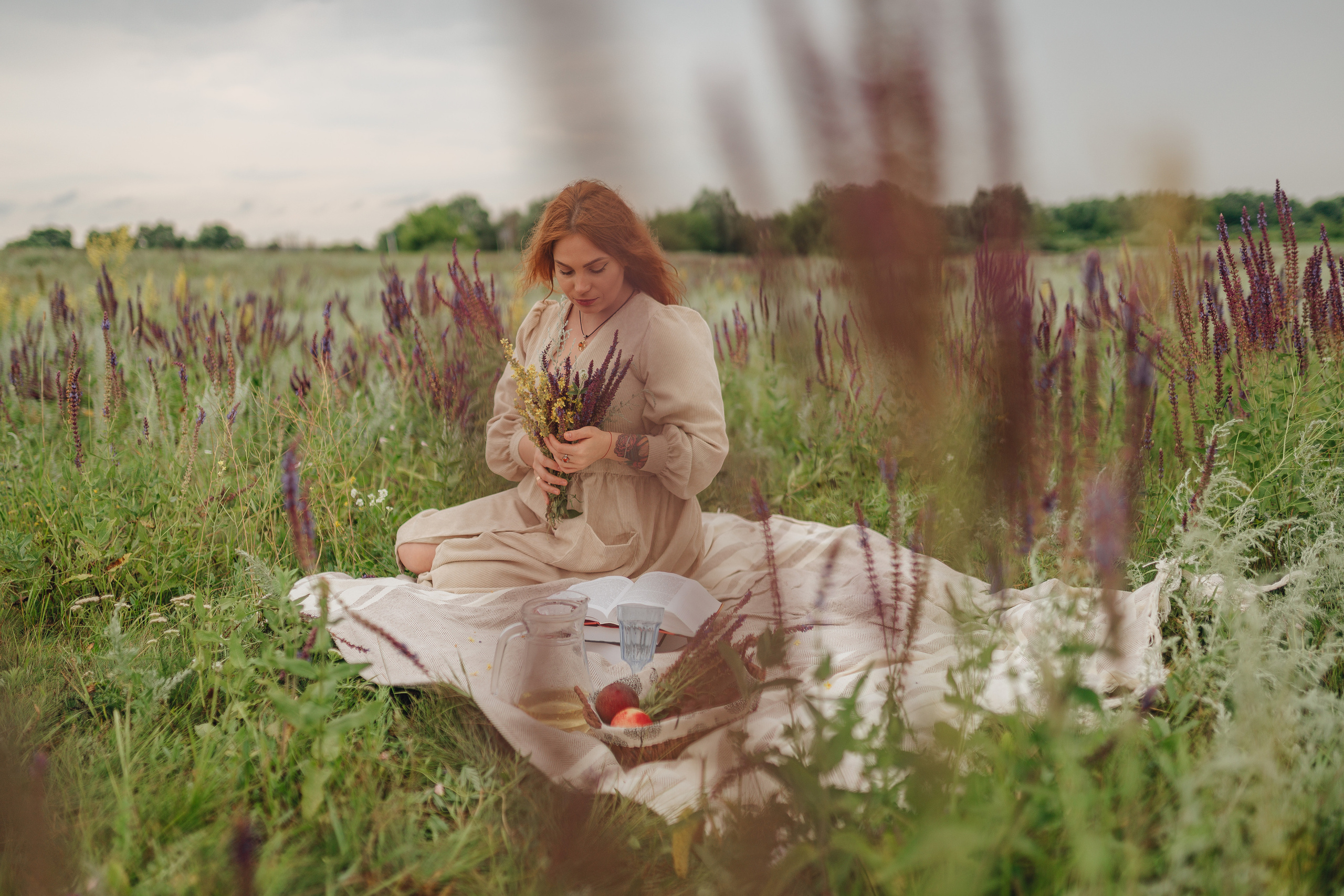 Надежда | Съемка в поле. Фотограф Карина Шмулёва. Воронеж и область