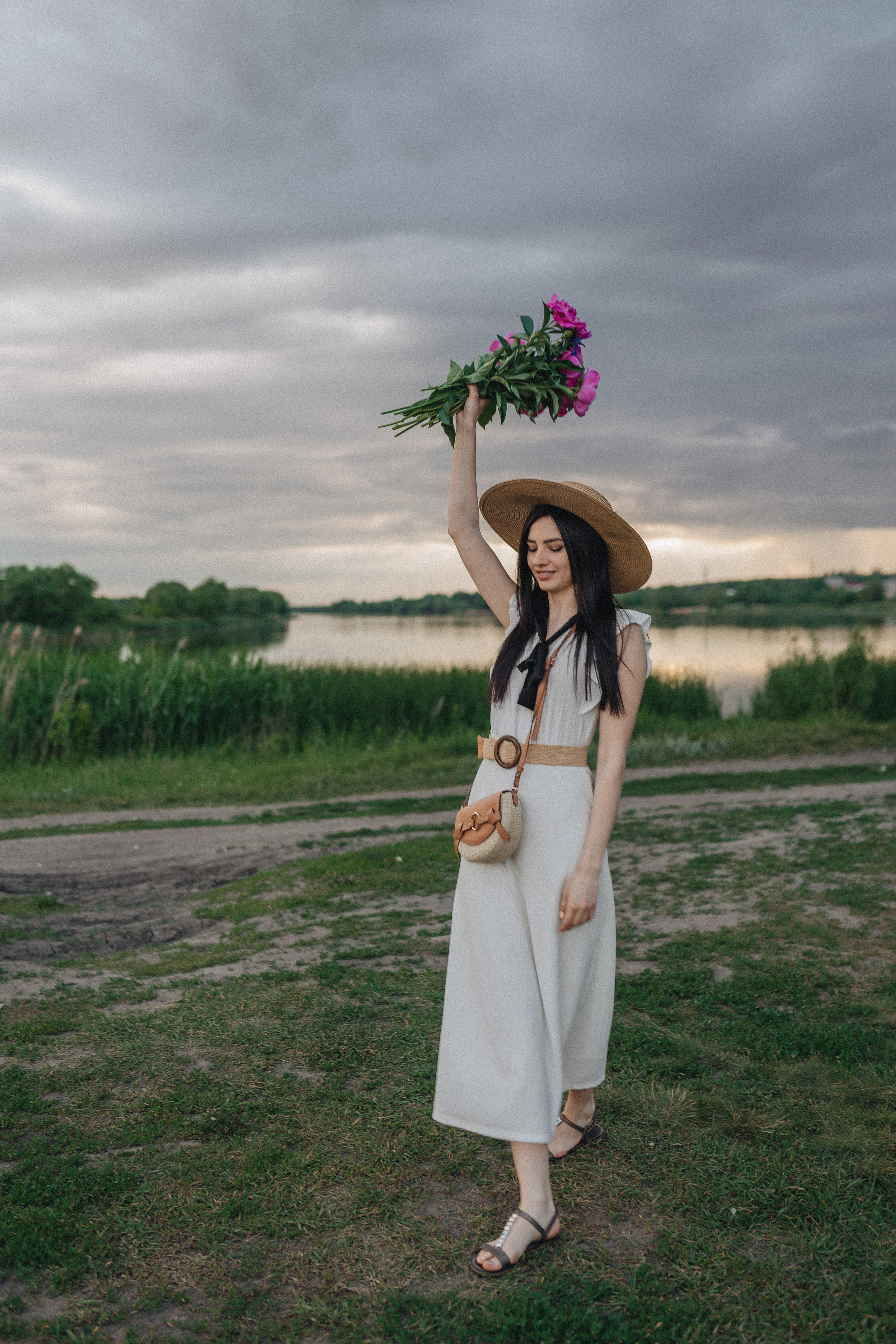 Татьяна | Съемка с пионами. Фотограф Карина Шмулёва. Воронеж и область