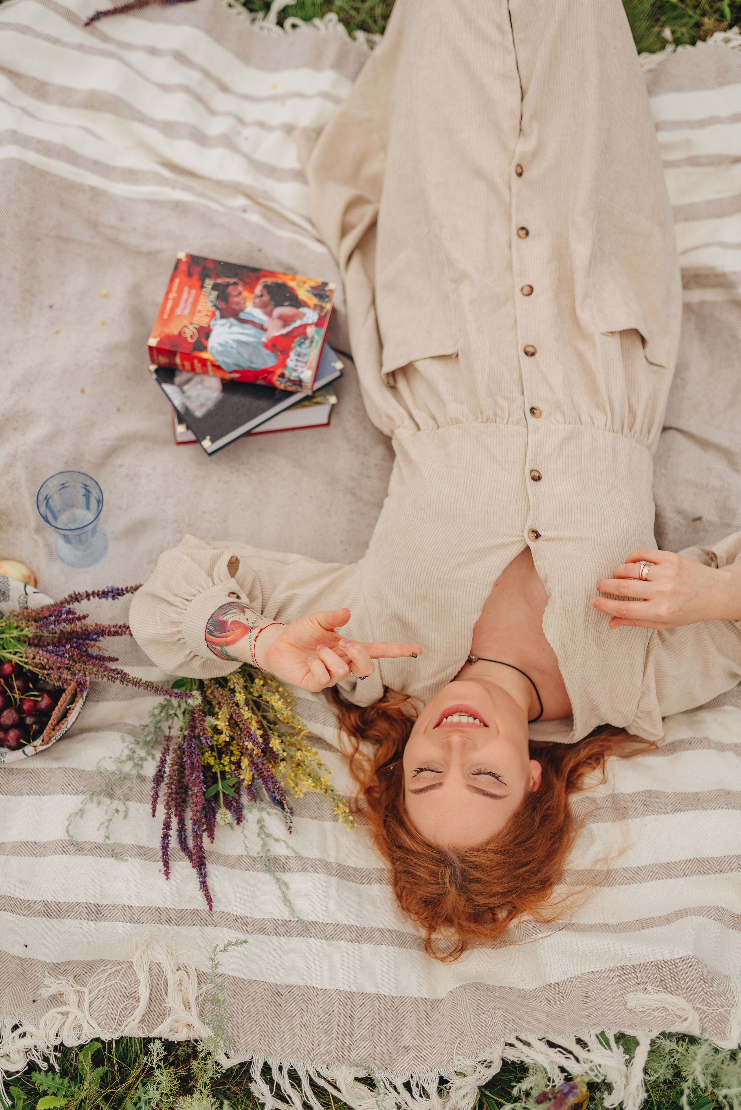 Надежда | Съемка в поле. Фотограф Карина Шмулёва. Воронеж и область