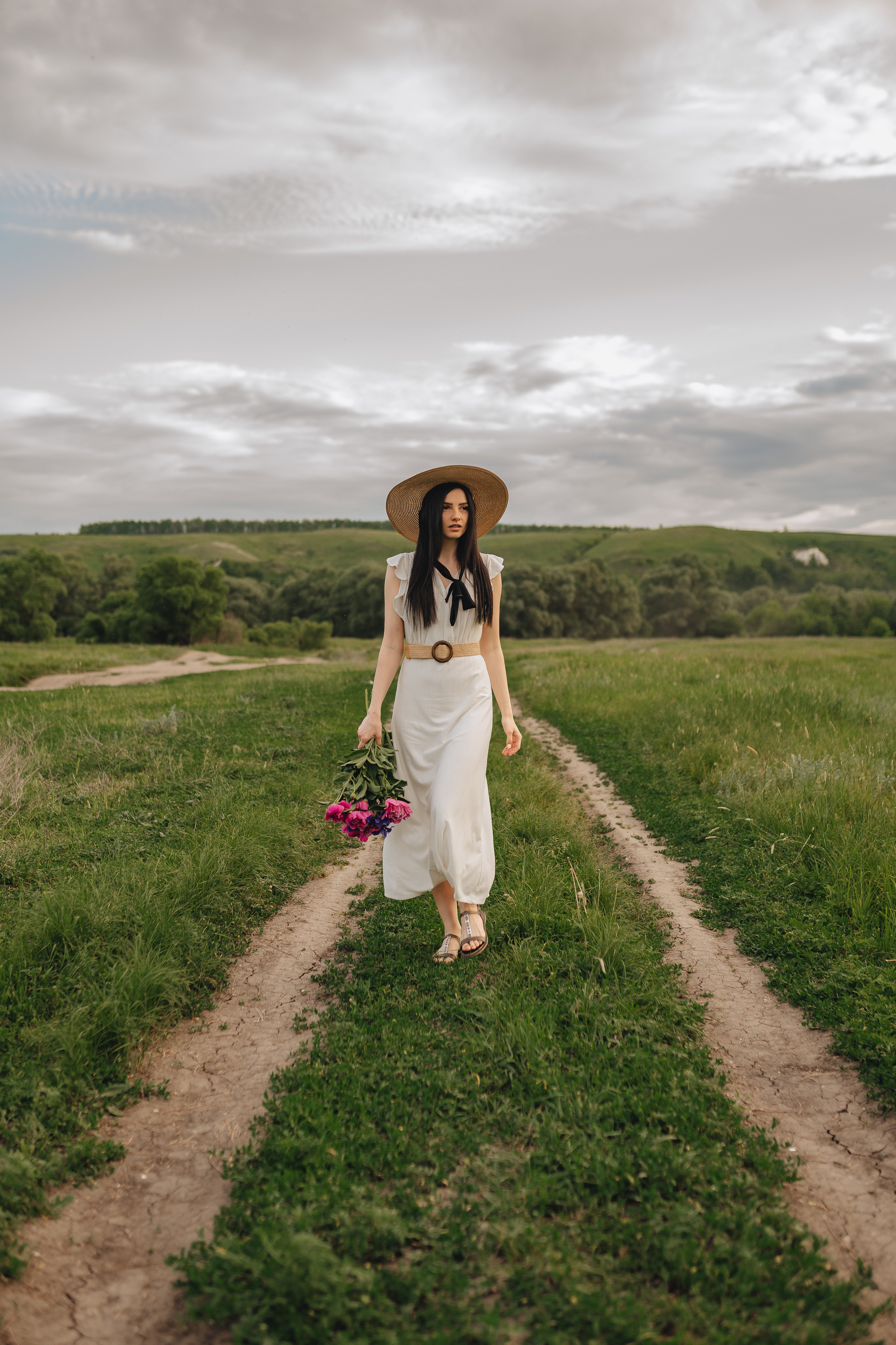Татьяна | Съемка с пионами. Фотограф Карина Шмулёва. Воронеж и область