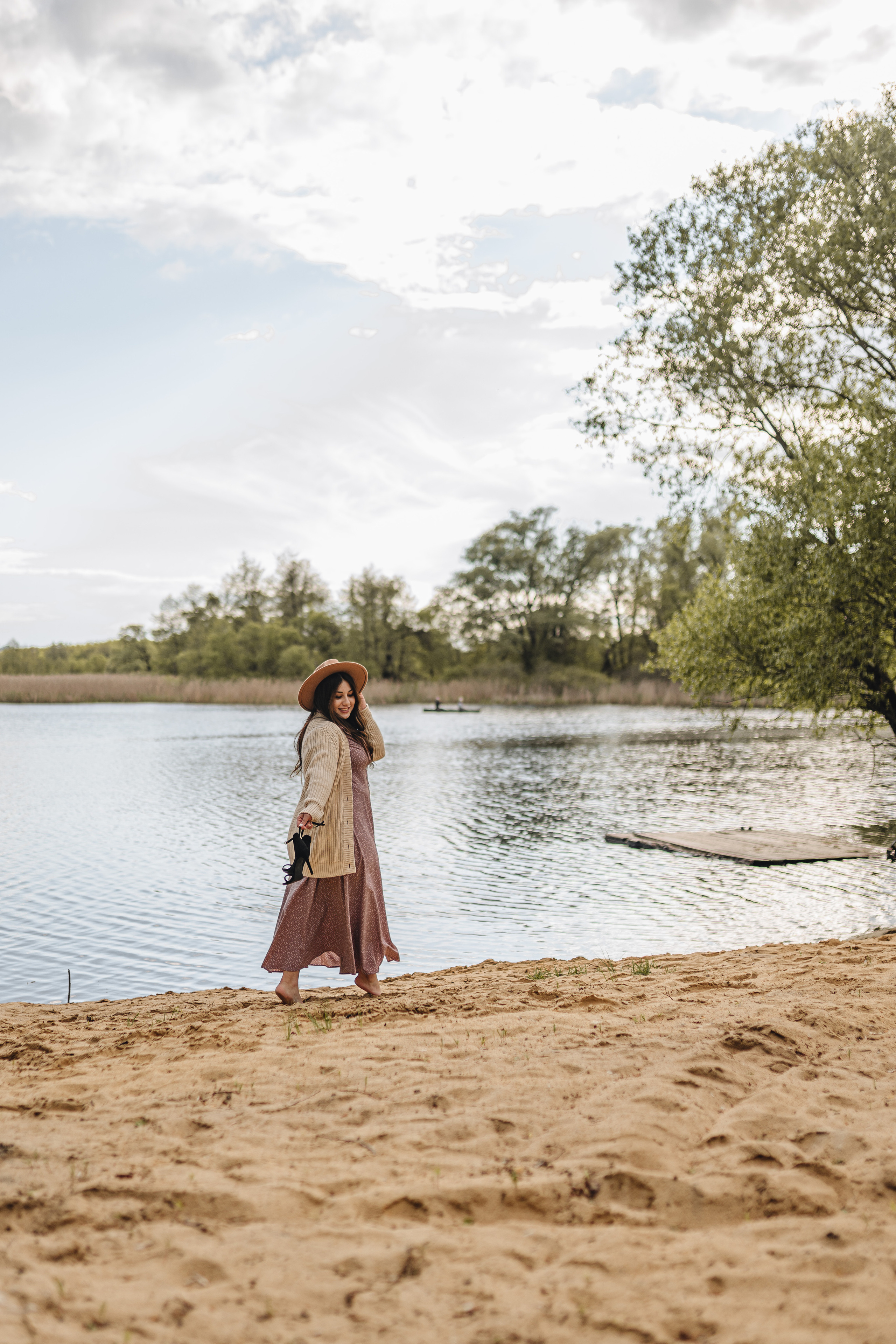 Рая | Весенняя съемка у озера. Фотограф Карина Шмулёва. Воронеж и область