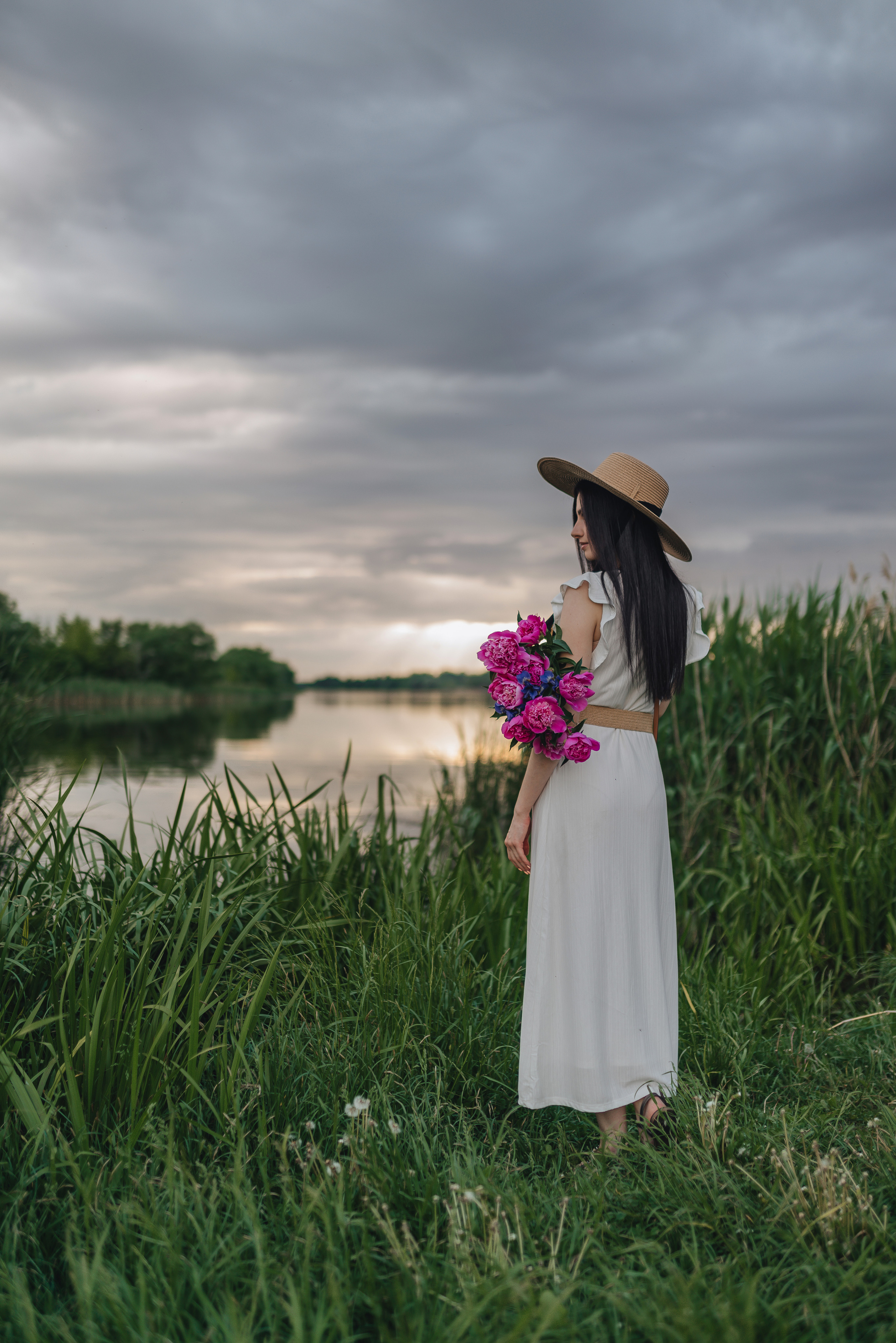 Татьяна | Съемка с пионами. Фотограф Карина Шмулёва. Воронеж и область