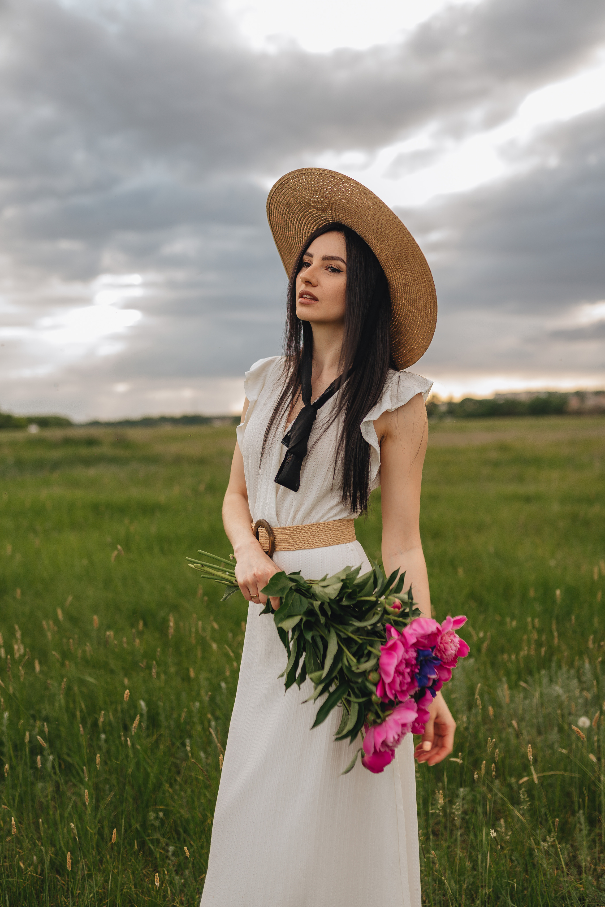 Татьяна | Съемка с пионами. Фотограф Карина Шмулёва. Воронеж и область