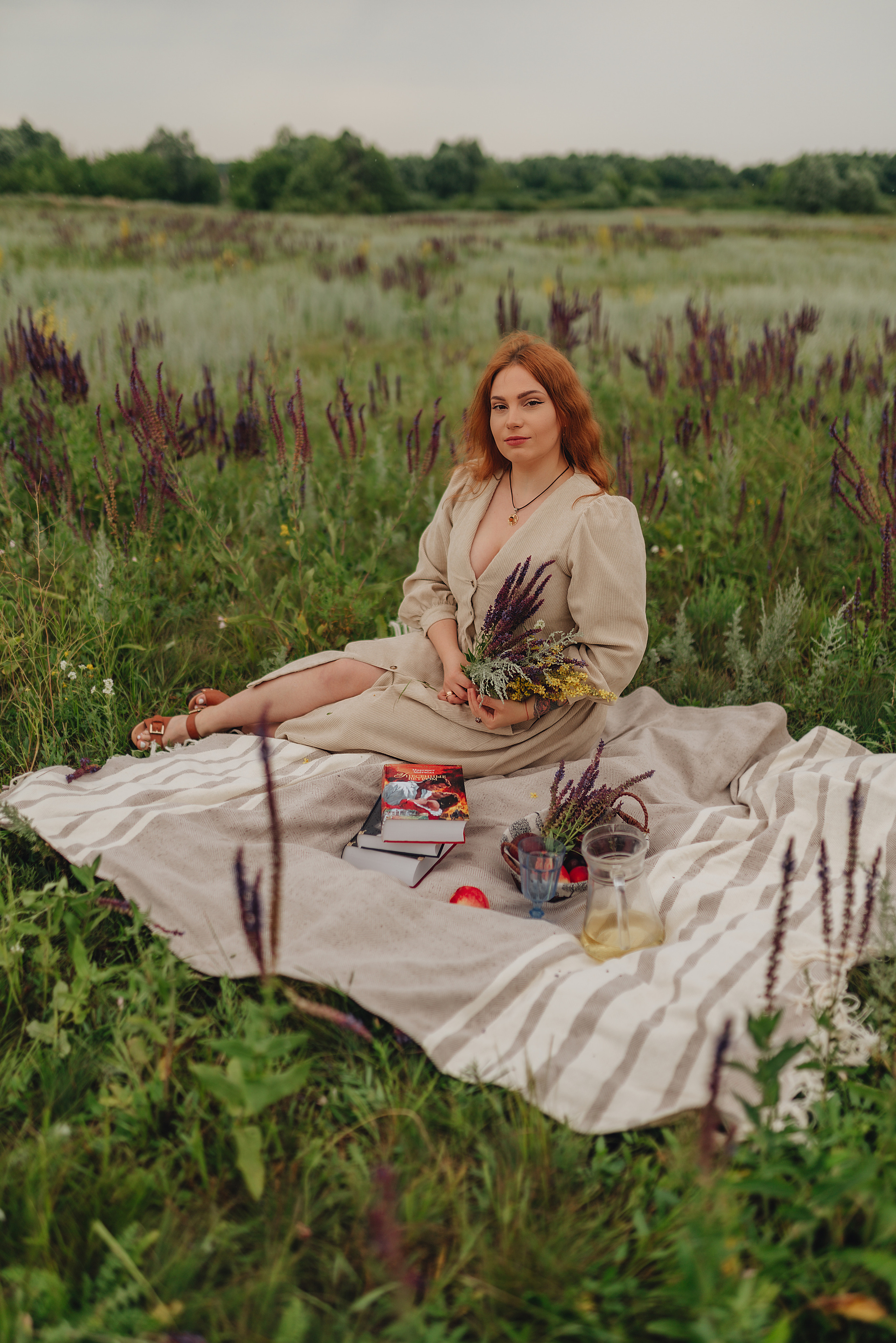 Надежда | Съемка в поле. Фотограф Карина Шмулёва. Воронеж и область