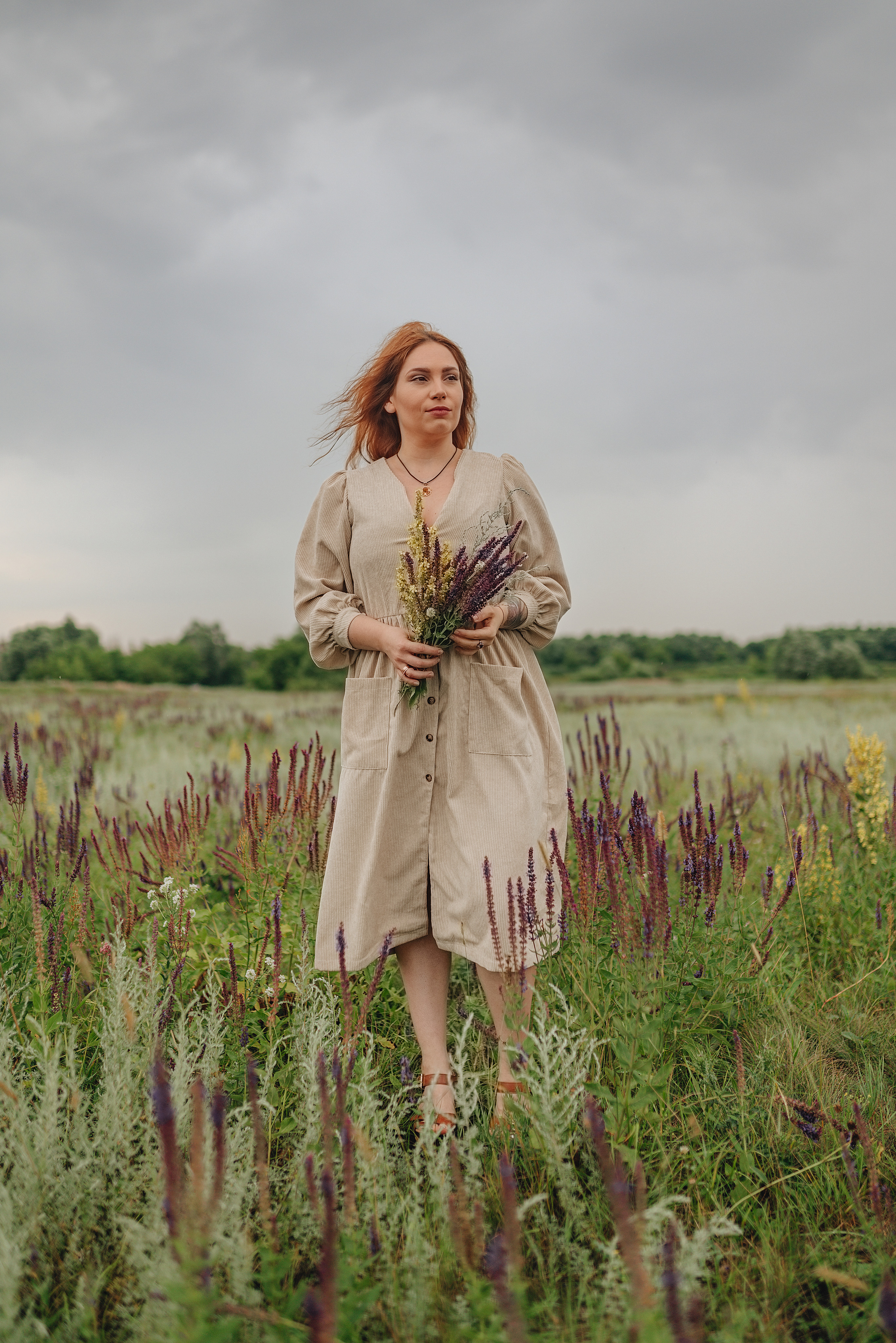 Надежда | Съемка в поле. Фотограф Карина Шмулёва. Воронеж и область