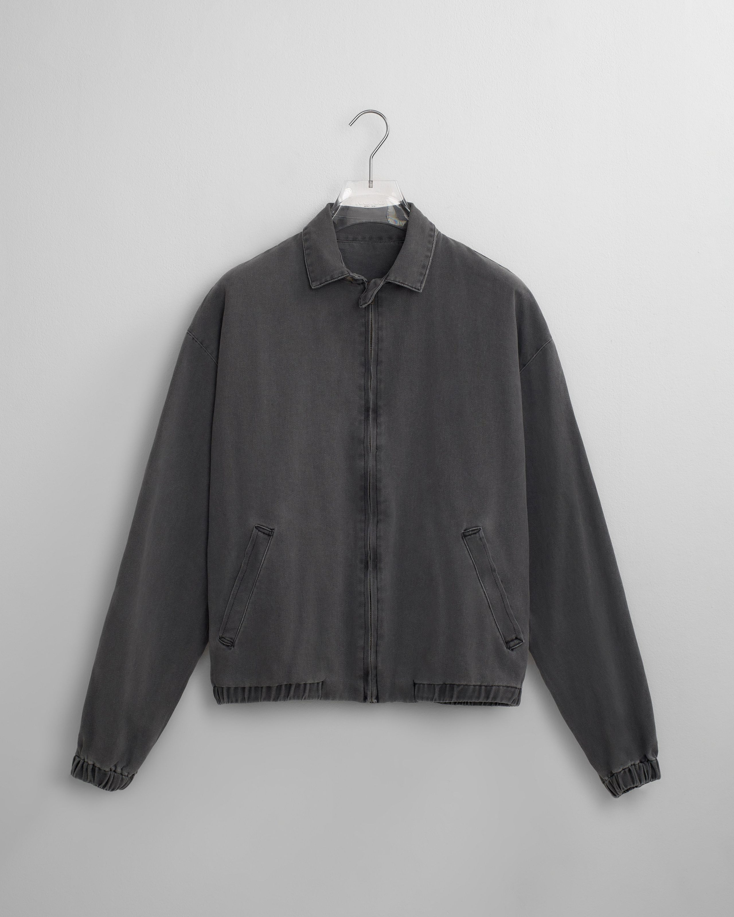 Одежда. Предметная фотосъемка в Алматы. Предметный фотограф для маркетплейстов Артур Ахмадиев