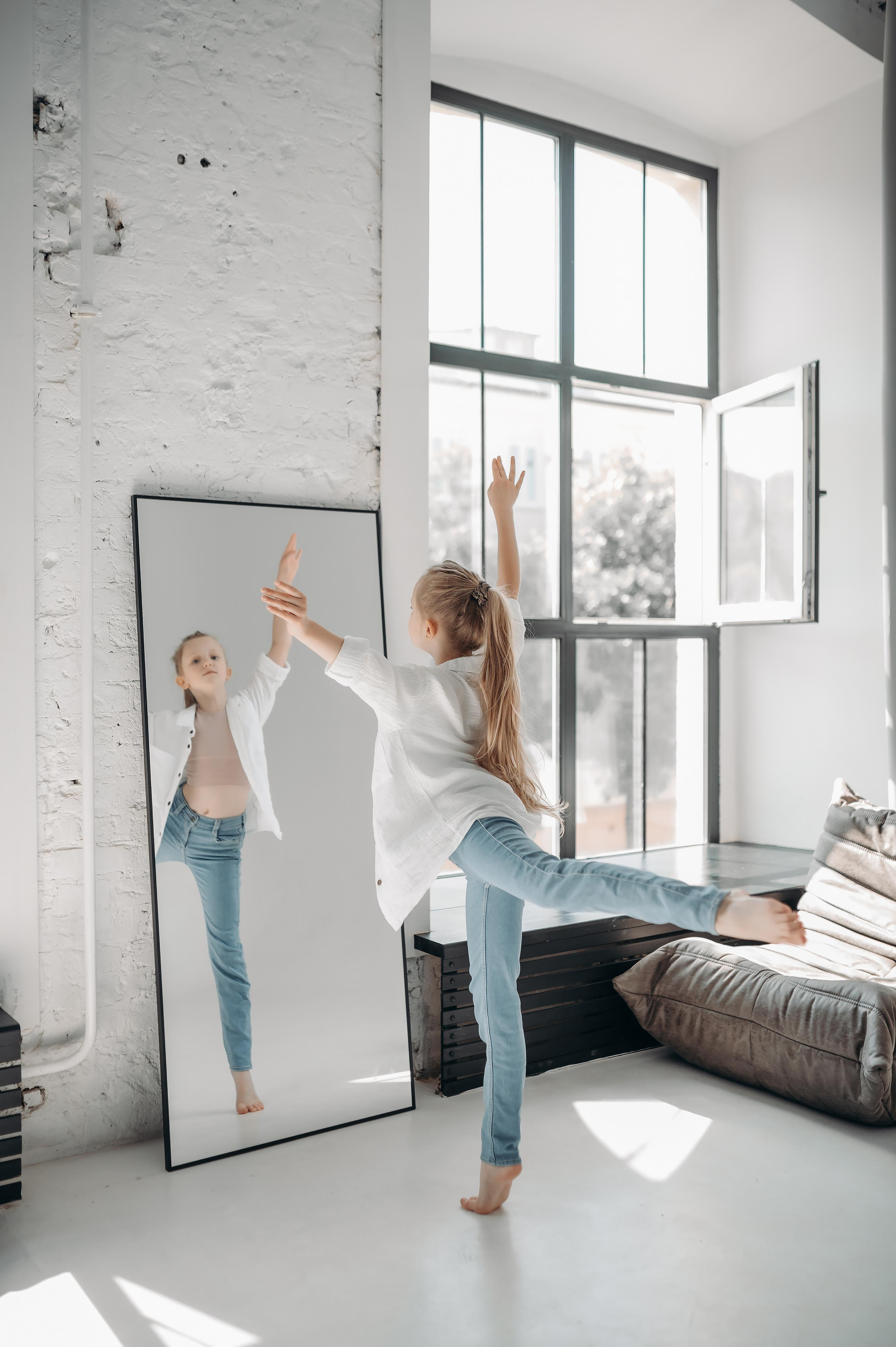 Юля и Илария. Главная