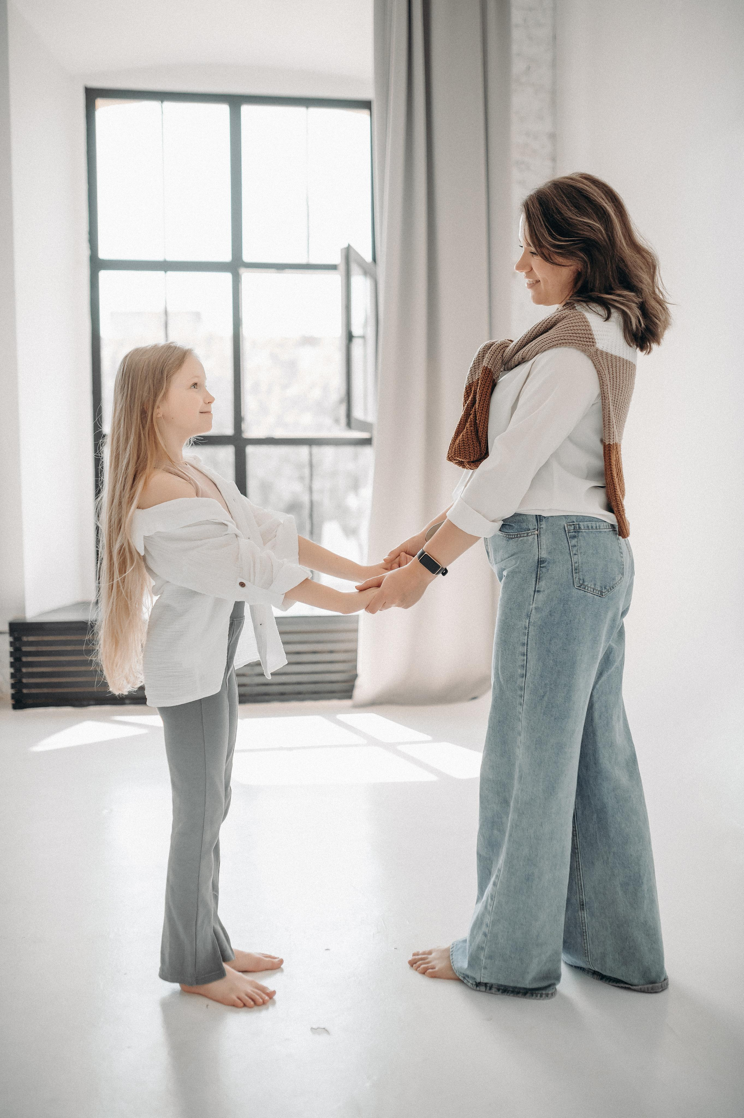 Юля и Илария. Главная