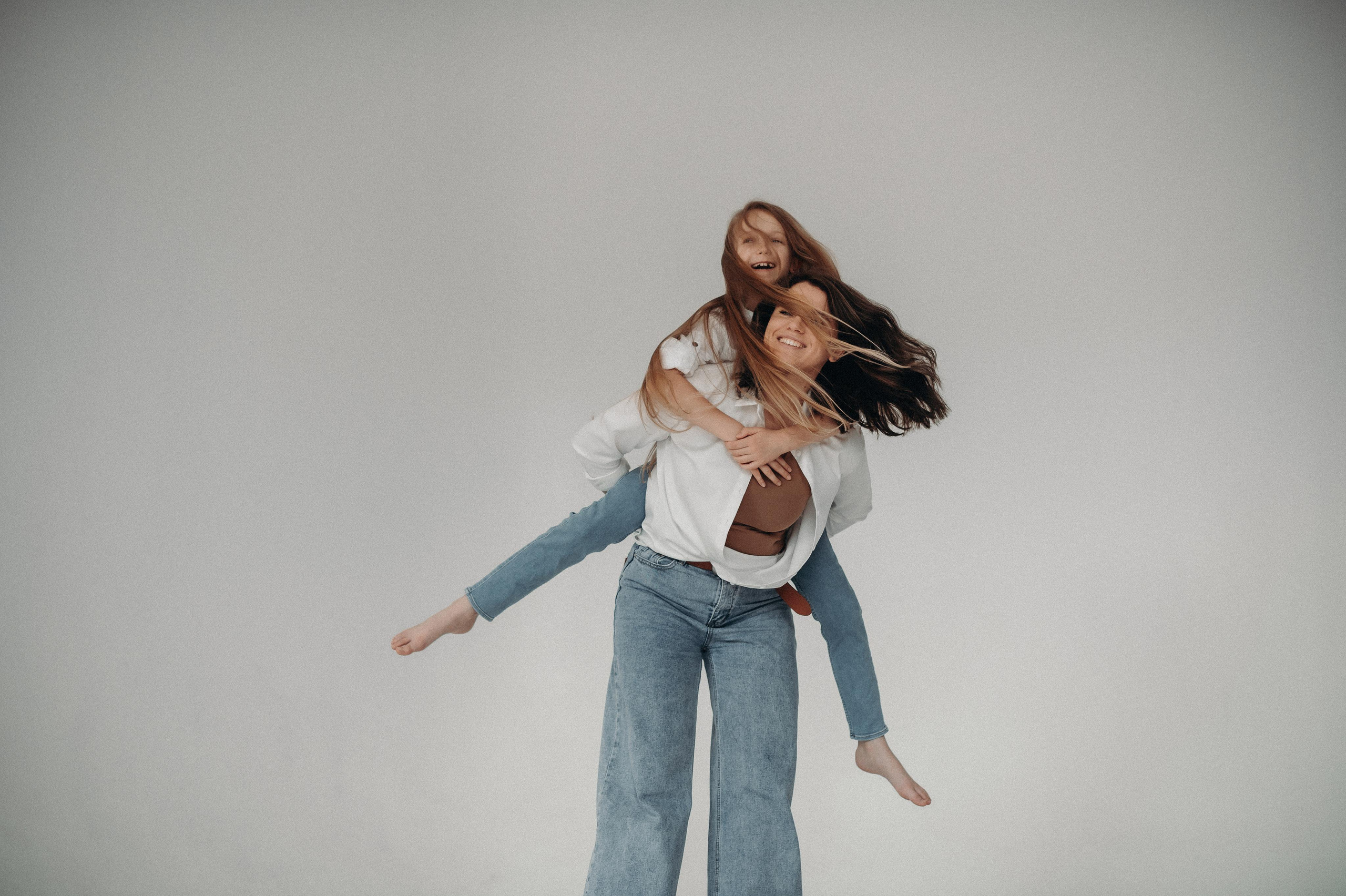 Юля и Илария. Главная