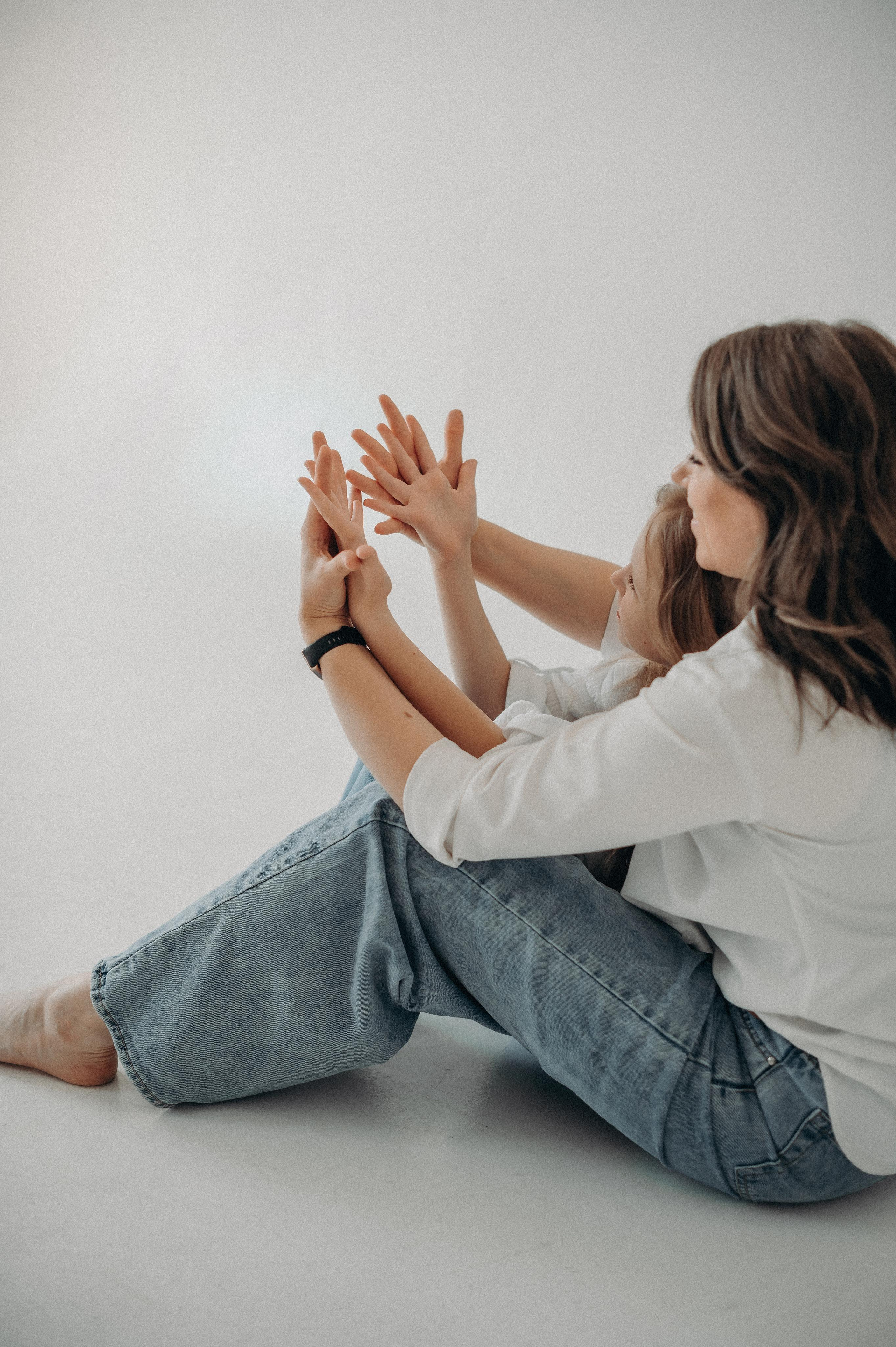 Юля и Илария. Главная