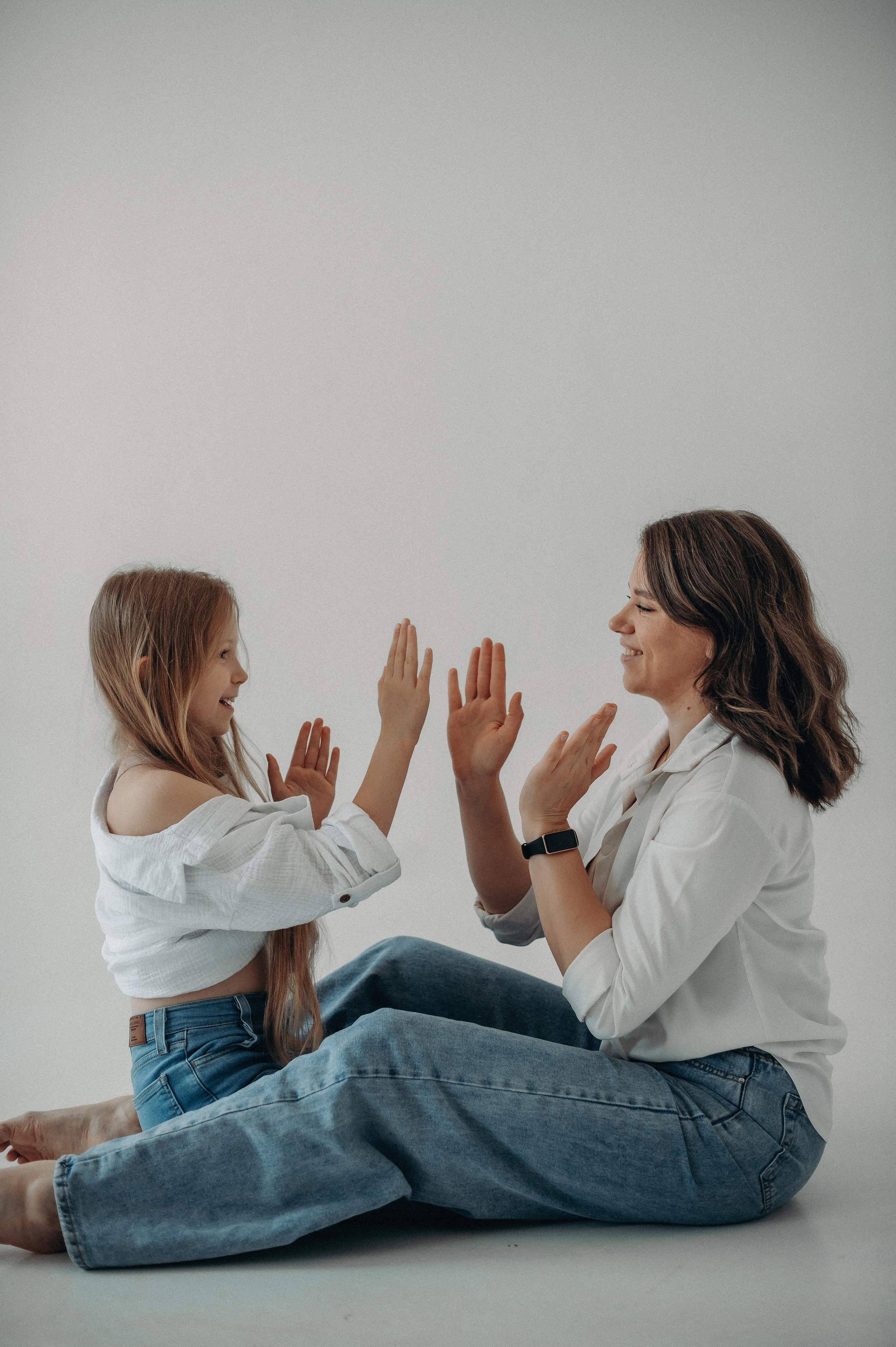 Юля и Илария. Главная