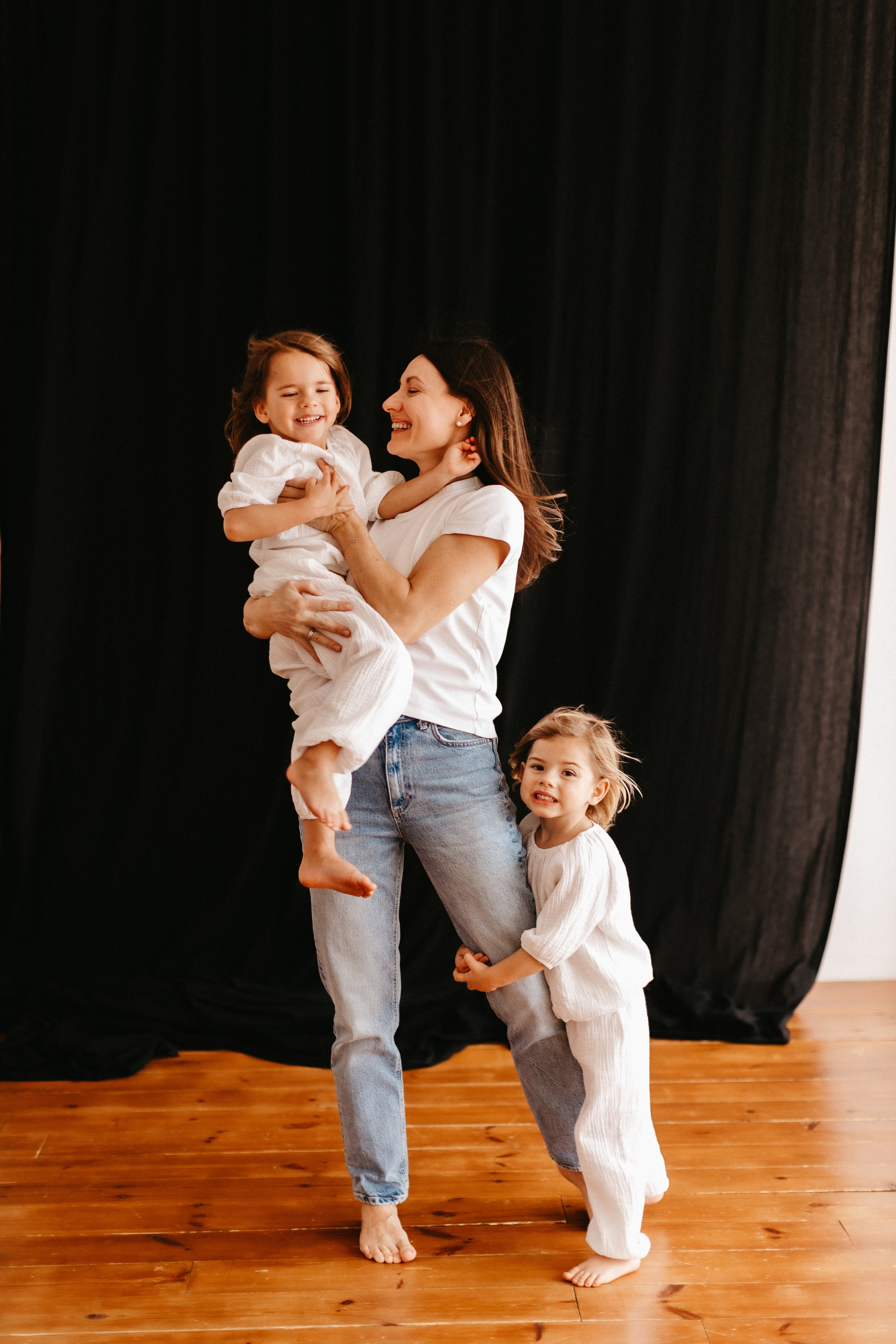 Мама и девочки. Евгения Пелипас