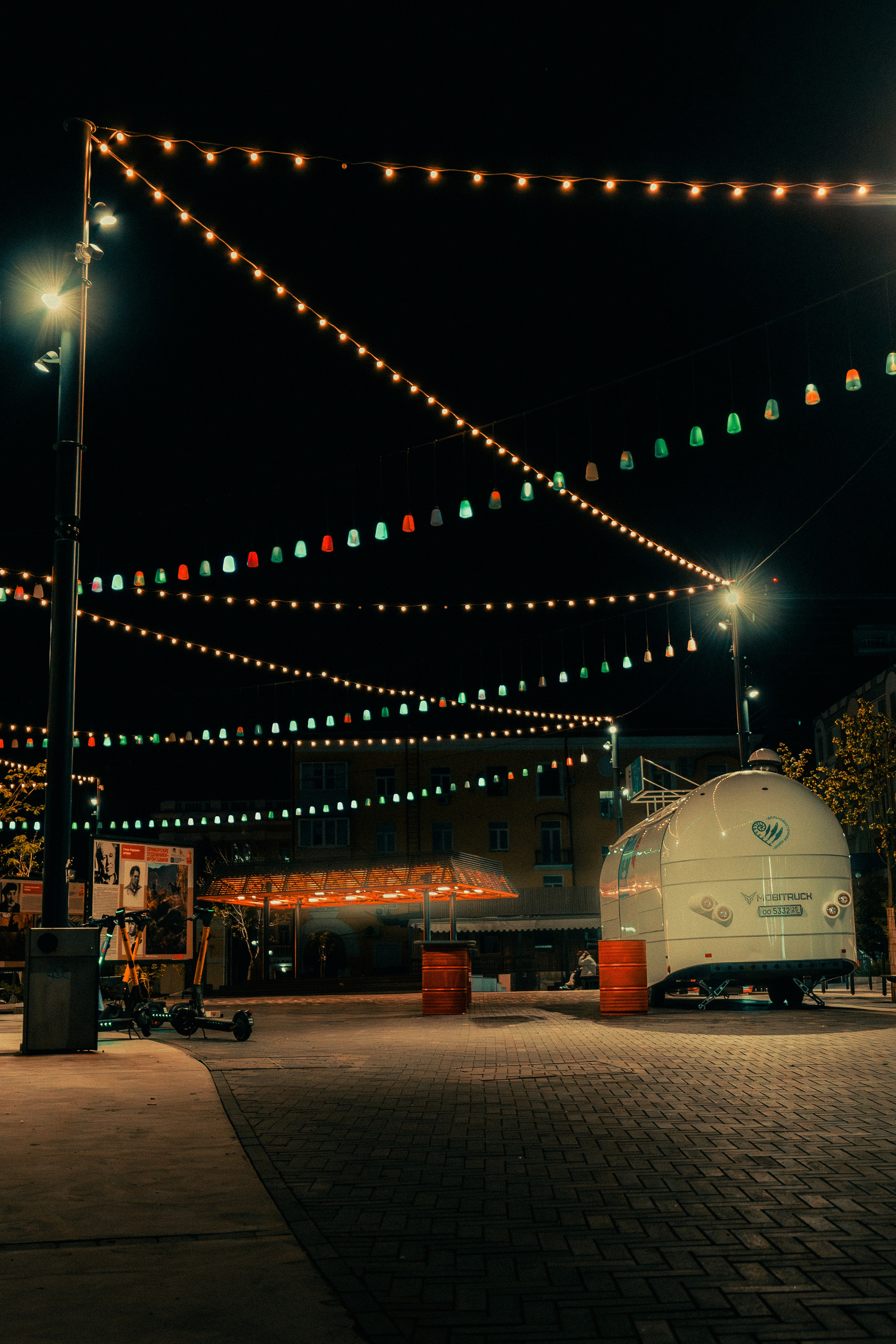 Стрит фотография Владивосток, Россия. Mood цвета, обработка, уроки, пресеты