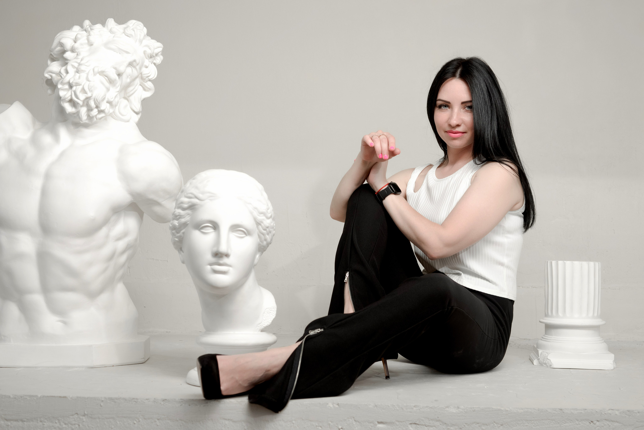 Фото портрета девушки в фотостуди Сочи ArtPort Studio