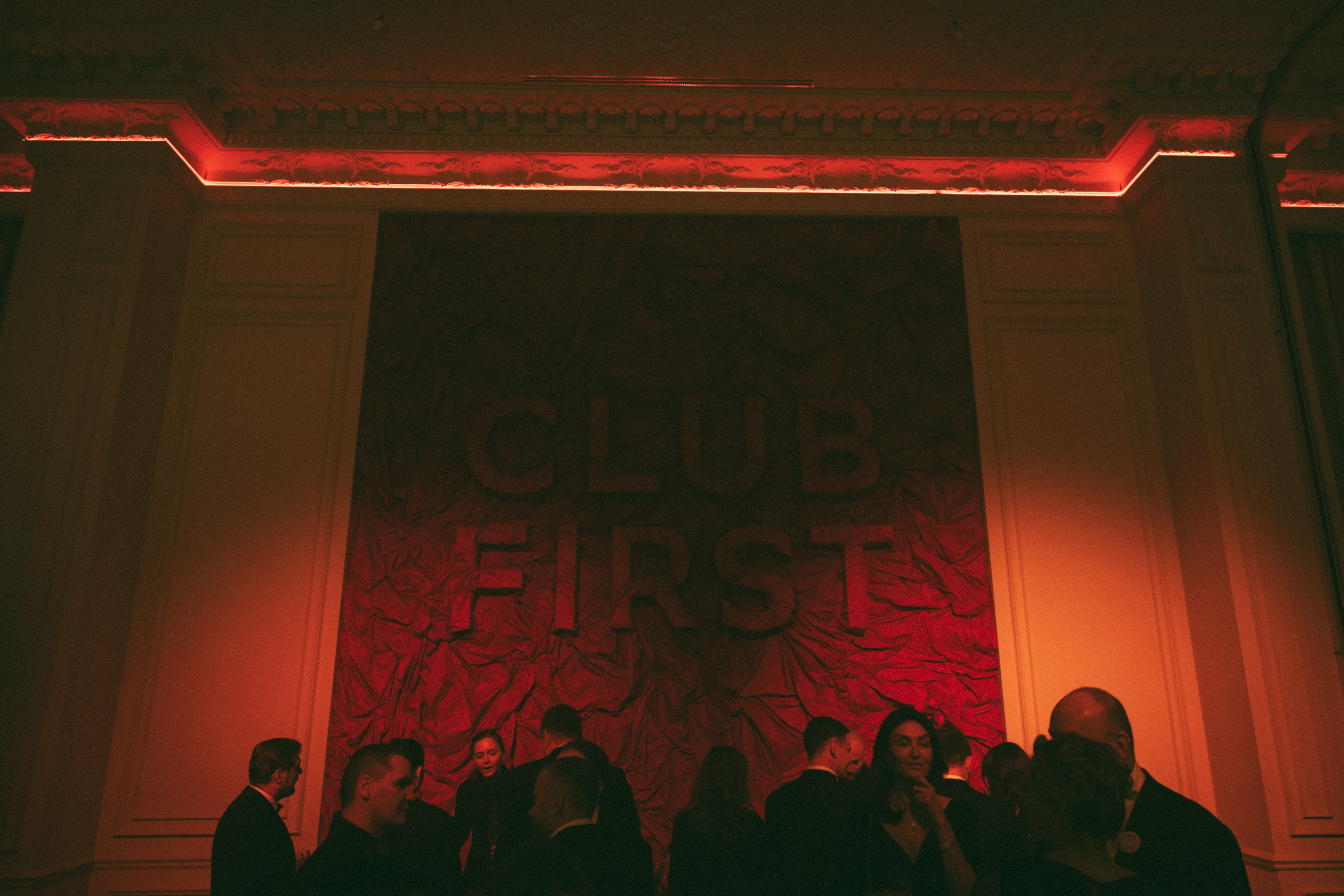 HAPPY BIRTHDAY, CLUBFIRST!. ФОТОГРАФ ВАШИХ ЛУЧШИХ СОБЫТИЙ