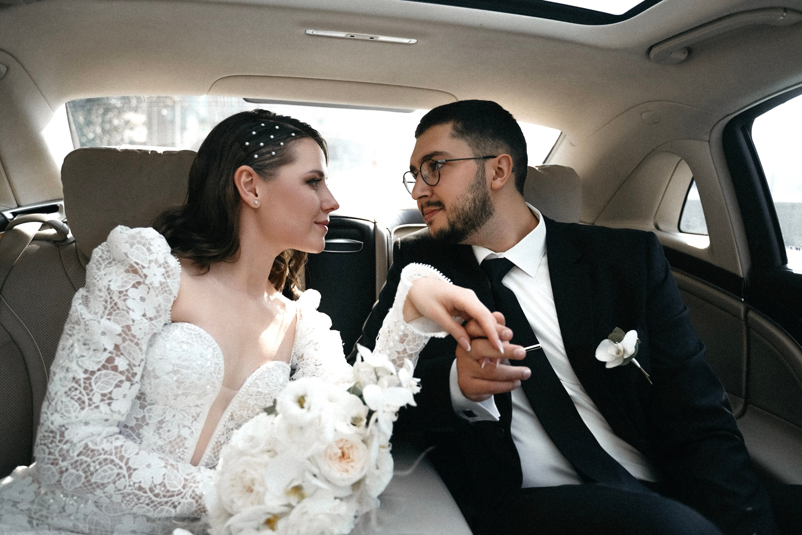 Утро невесты и жениха в отеле Plaza Garden Moscow WTC, роспись в отеле Националь и прогулка у Большого театра