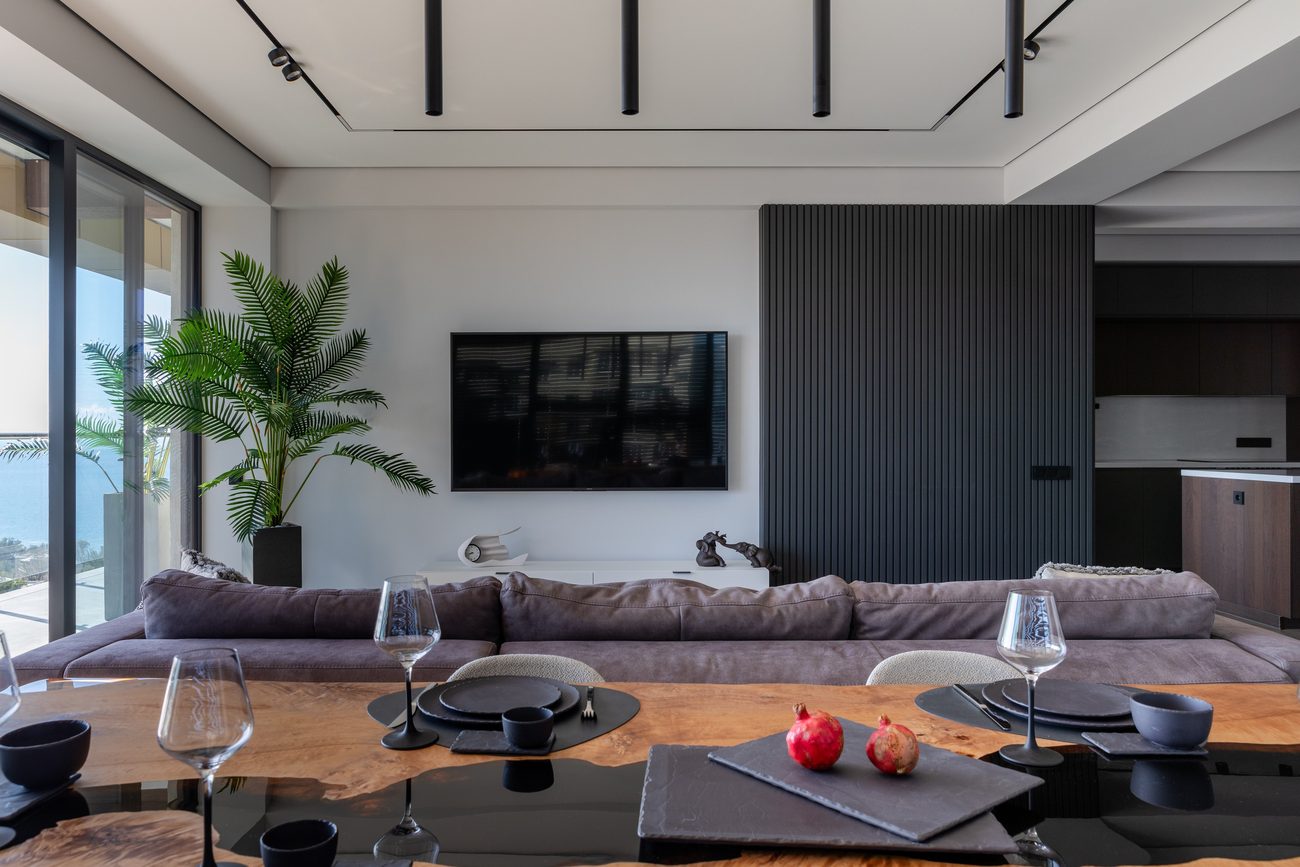 Интерьерная фотосъемка квартиры в ЖК «Беларусь», дизайн проект @regina_gard_. Интерьерный фотограф Москва