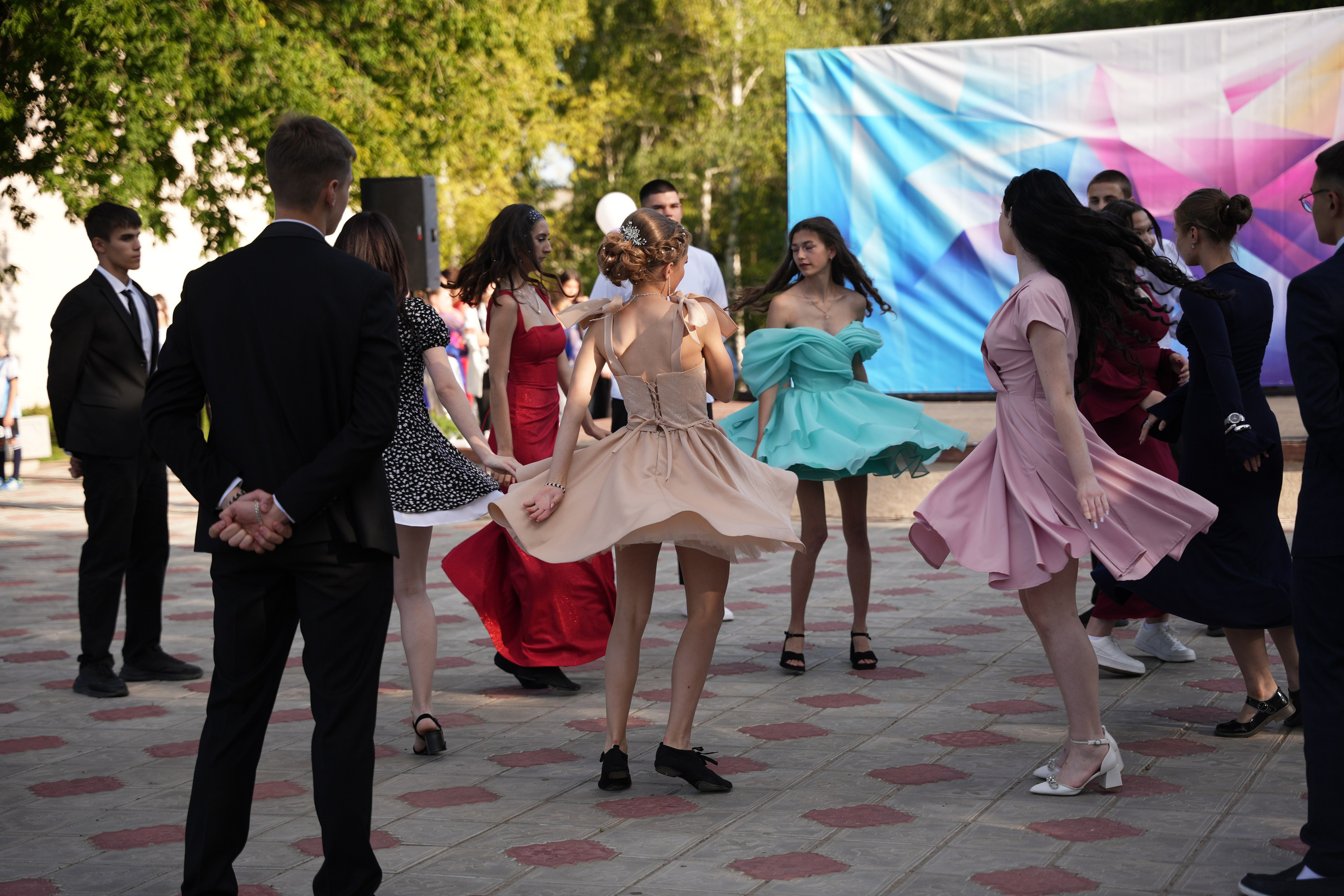 Выпускной в парке. Ольга Плаксина фотограф в Саратове