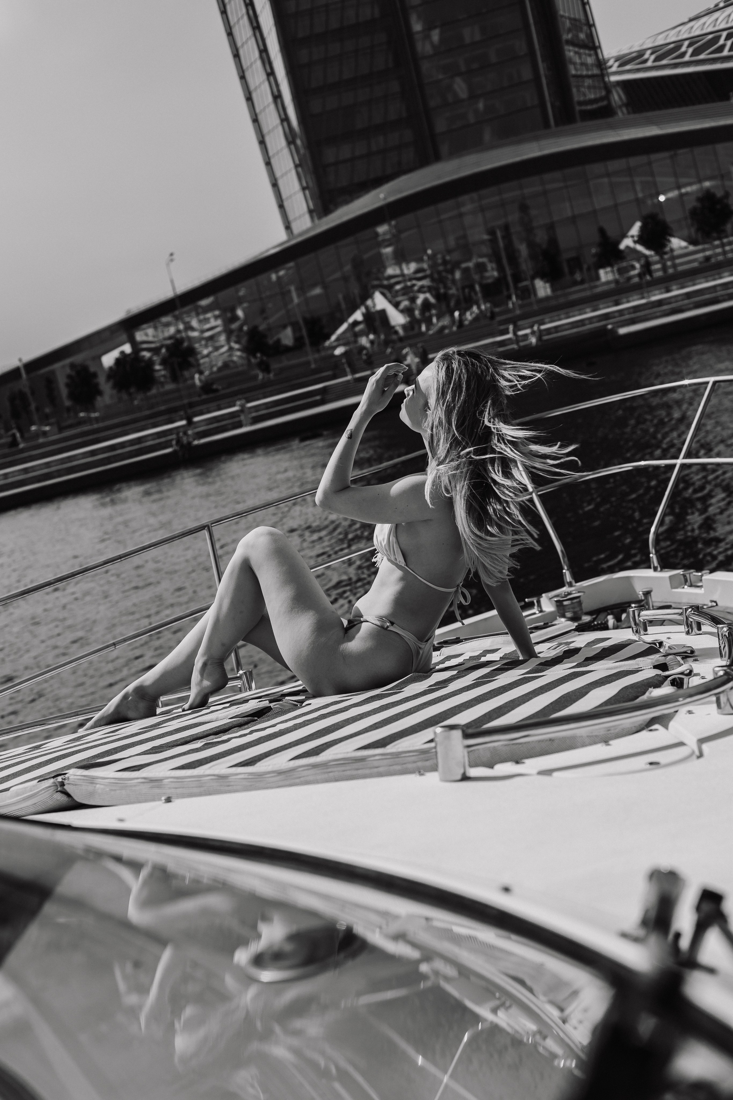 Девушки на яхте 2024. Elena Sova — семейный и женский фотограф в Санкт-Петербурге