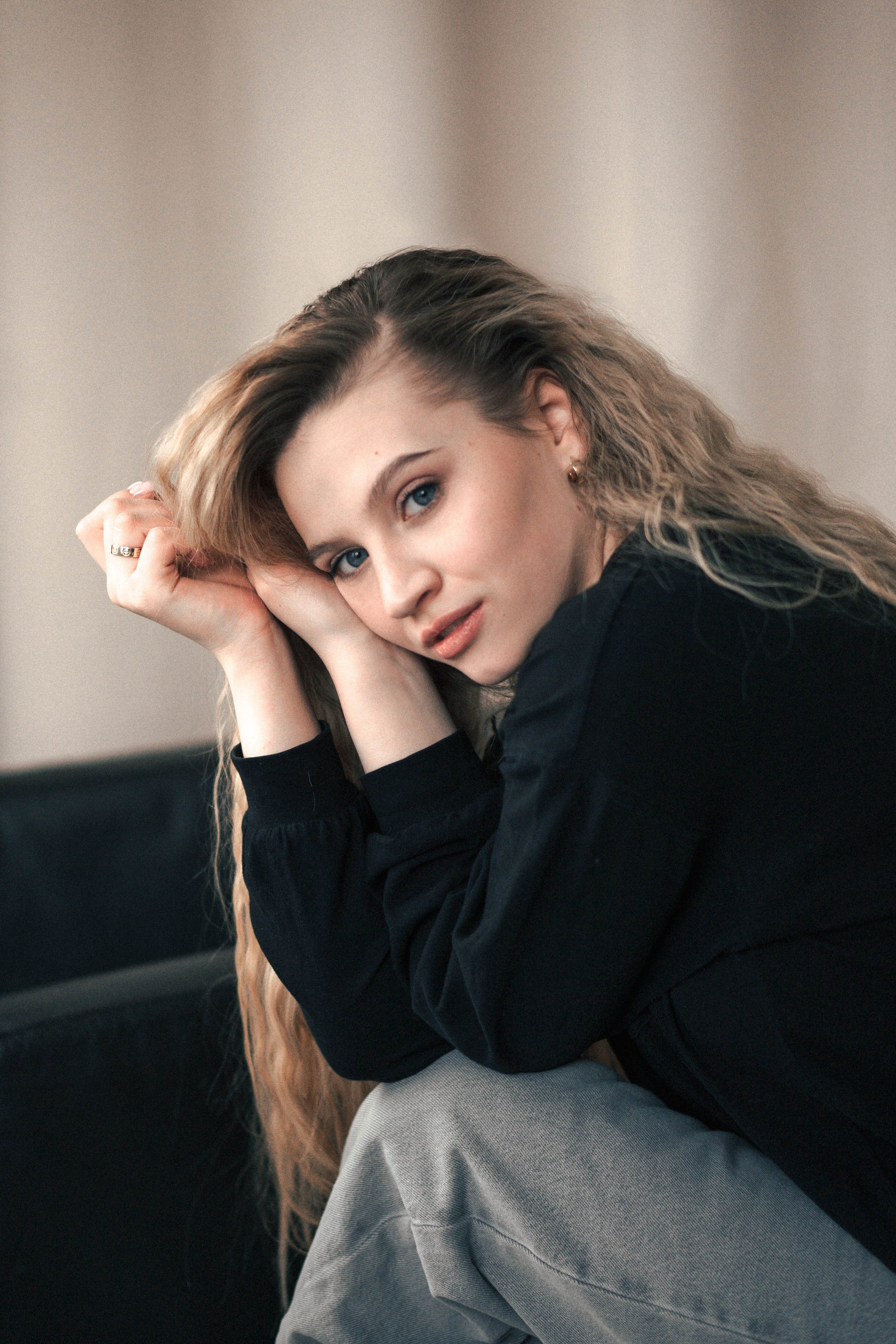 Персональная женская фотосессия в студии. Фотограф Москва