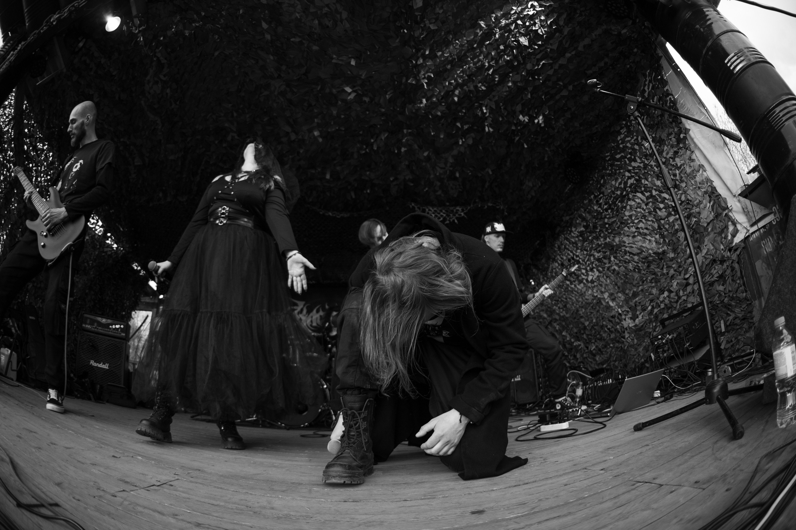 Фестиваль «ПОСРЕДИ КЛАДБИЩ И БОЛОТ»|Архангельск. Концертный и репортажный фотограф в Санкт-Петербурге Слава Пахомов