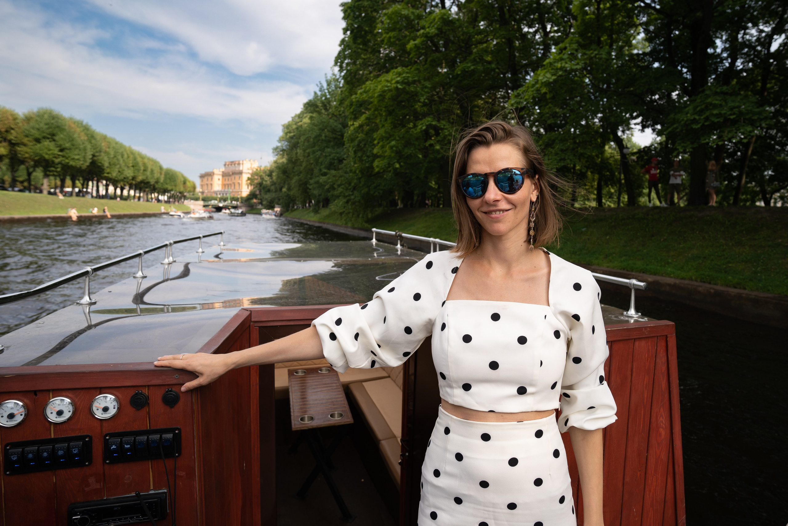 Прогулка на катере, тренинг, игры. Концертный и репортажный фотограф в Санкт-Петербурге Слава Пахомов