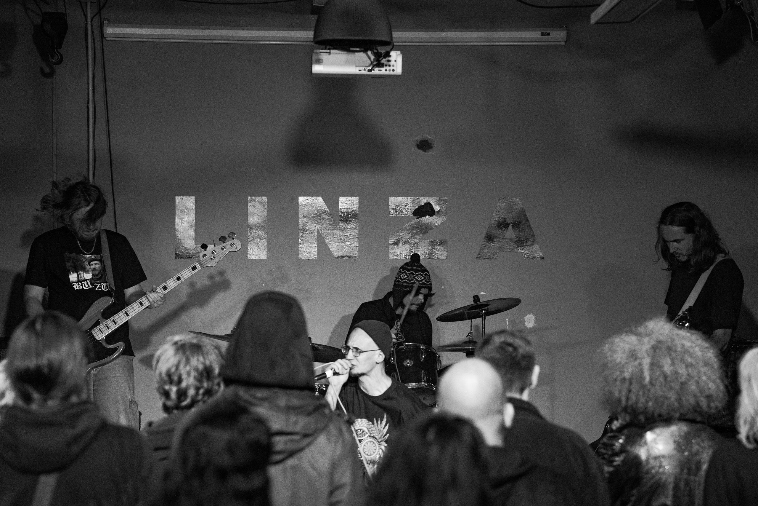 Falltime Gig. Концертный и репортажный фотограф в Санкт-Петербурге Слава Пахомов