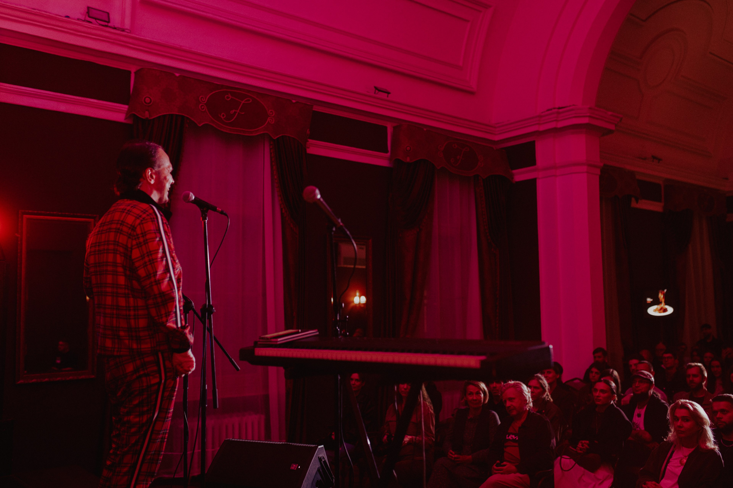 ПОДЕЛЬНИКИ. Фотограф Елена Богачева (lenalena_na_na_na)