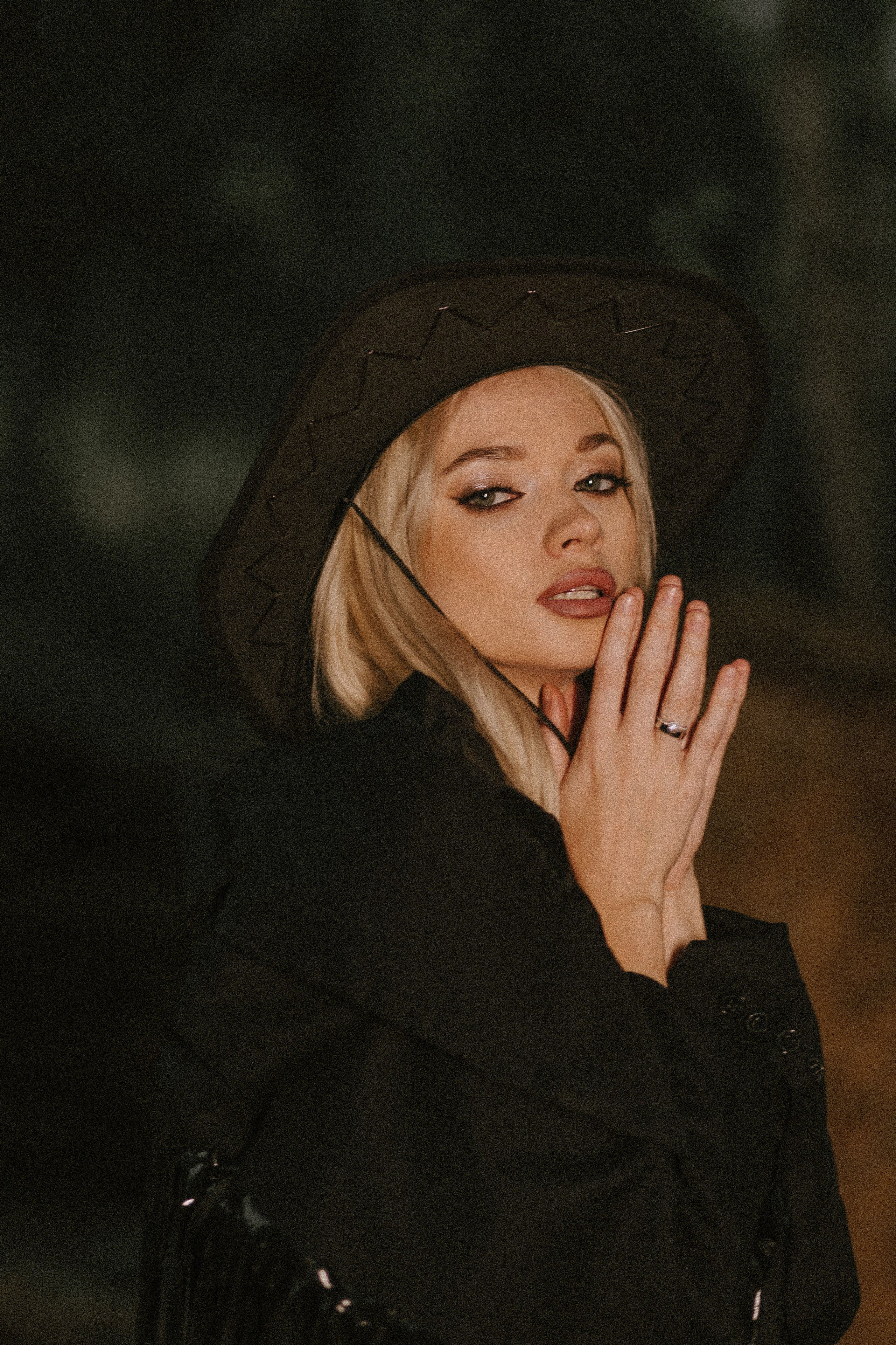 Надя «Вестерн». Павел Померанцев