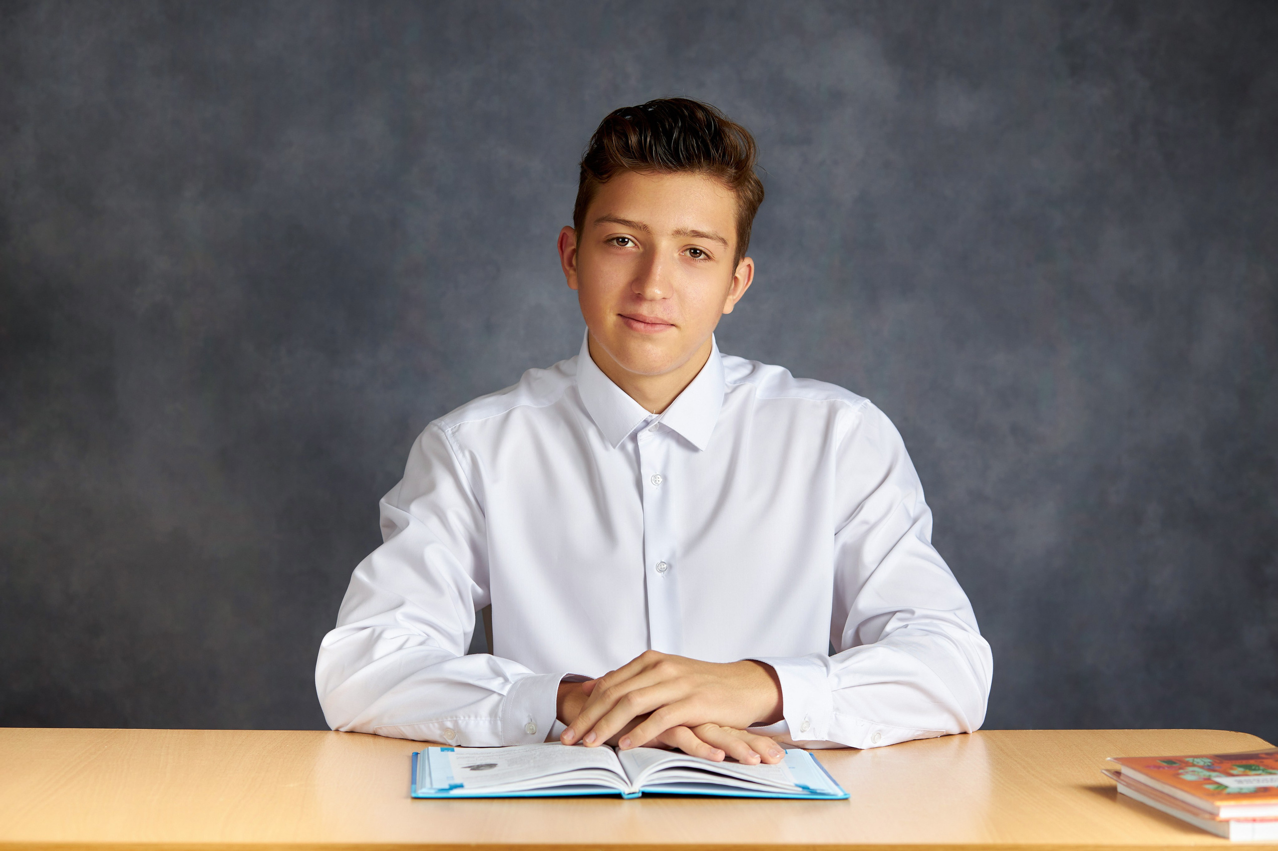 Старшие портреты. Школьный фотограф Леонова Наталия