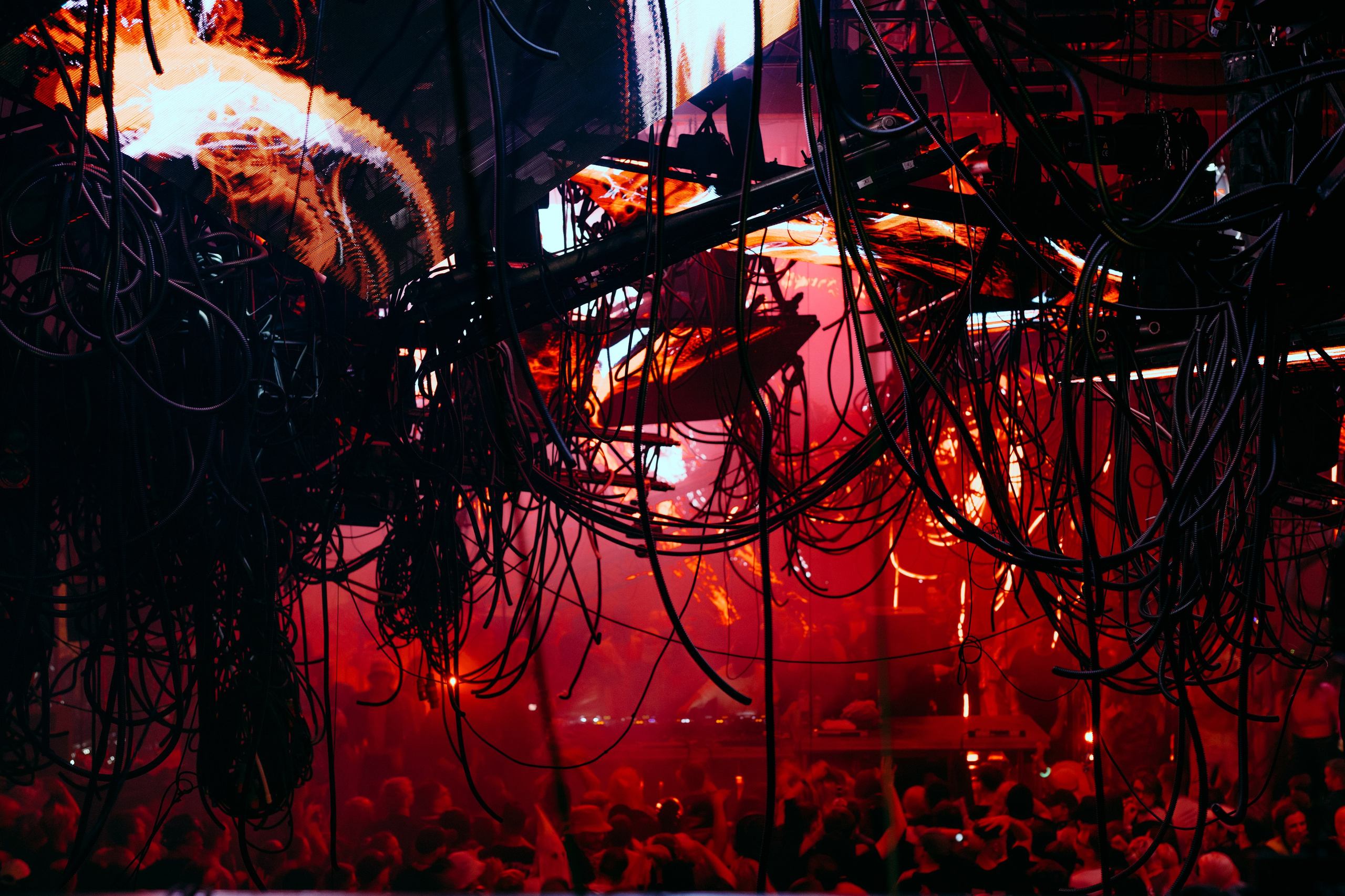 Outline 2024. @tomrus: Рустам Шагиморданов — фотограф