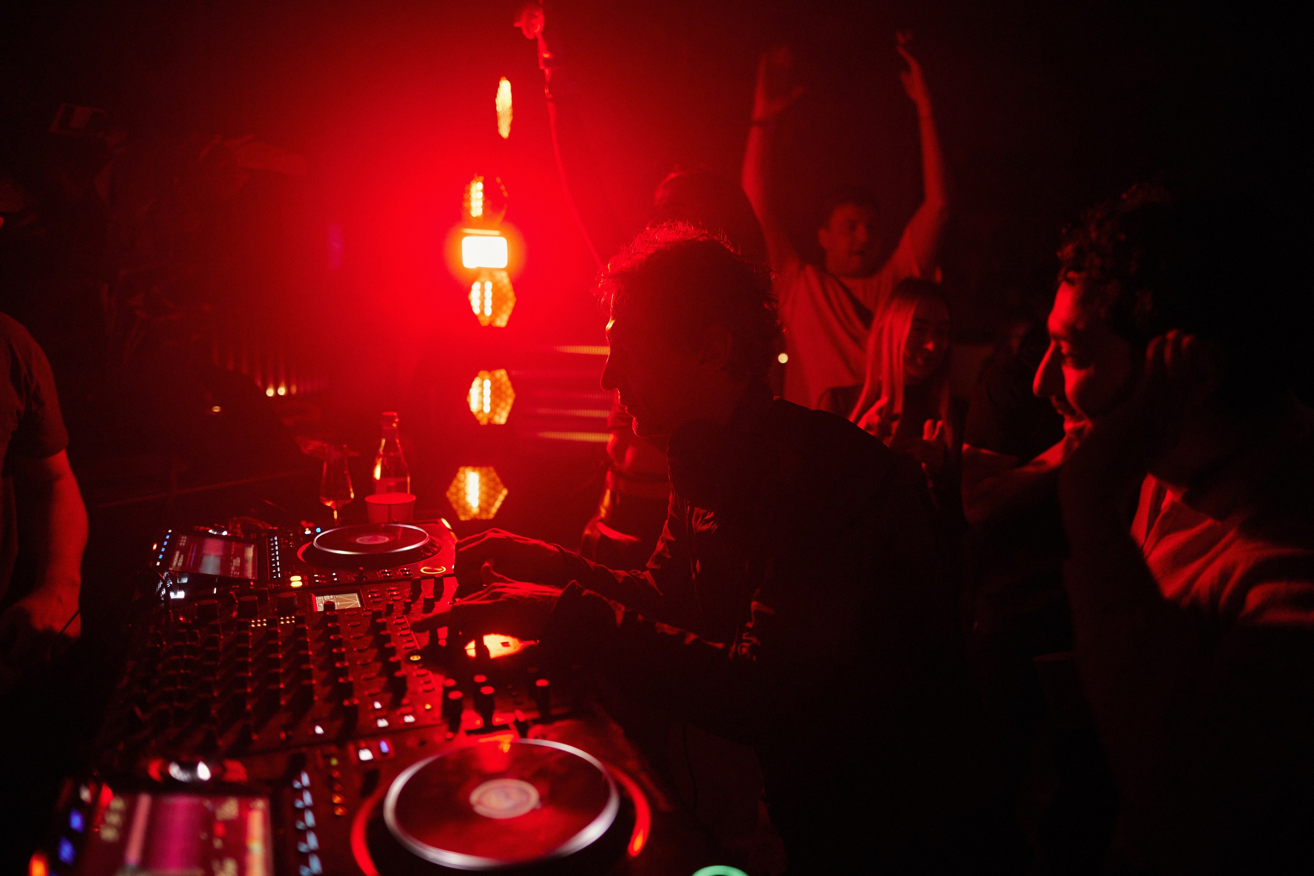 Dj Nils в Сочи. RetroChic Фото